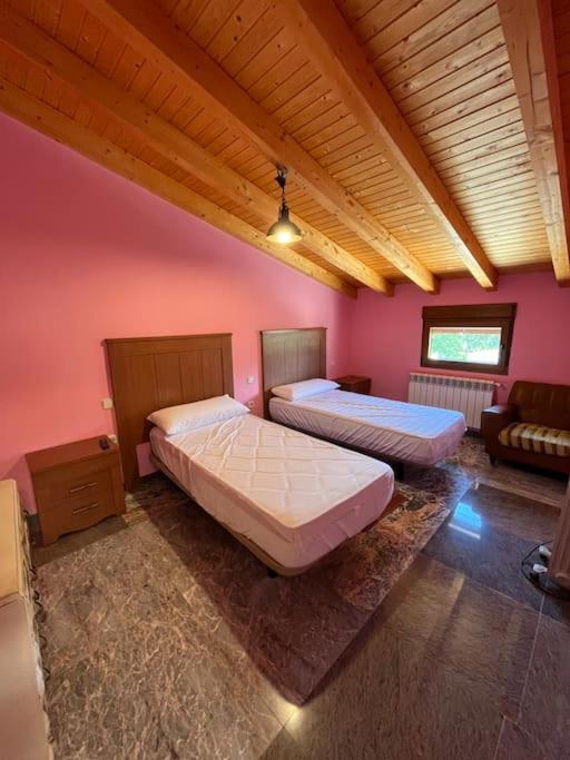 Casa de cuatro habitaciones