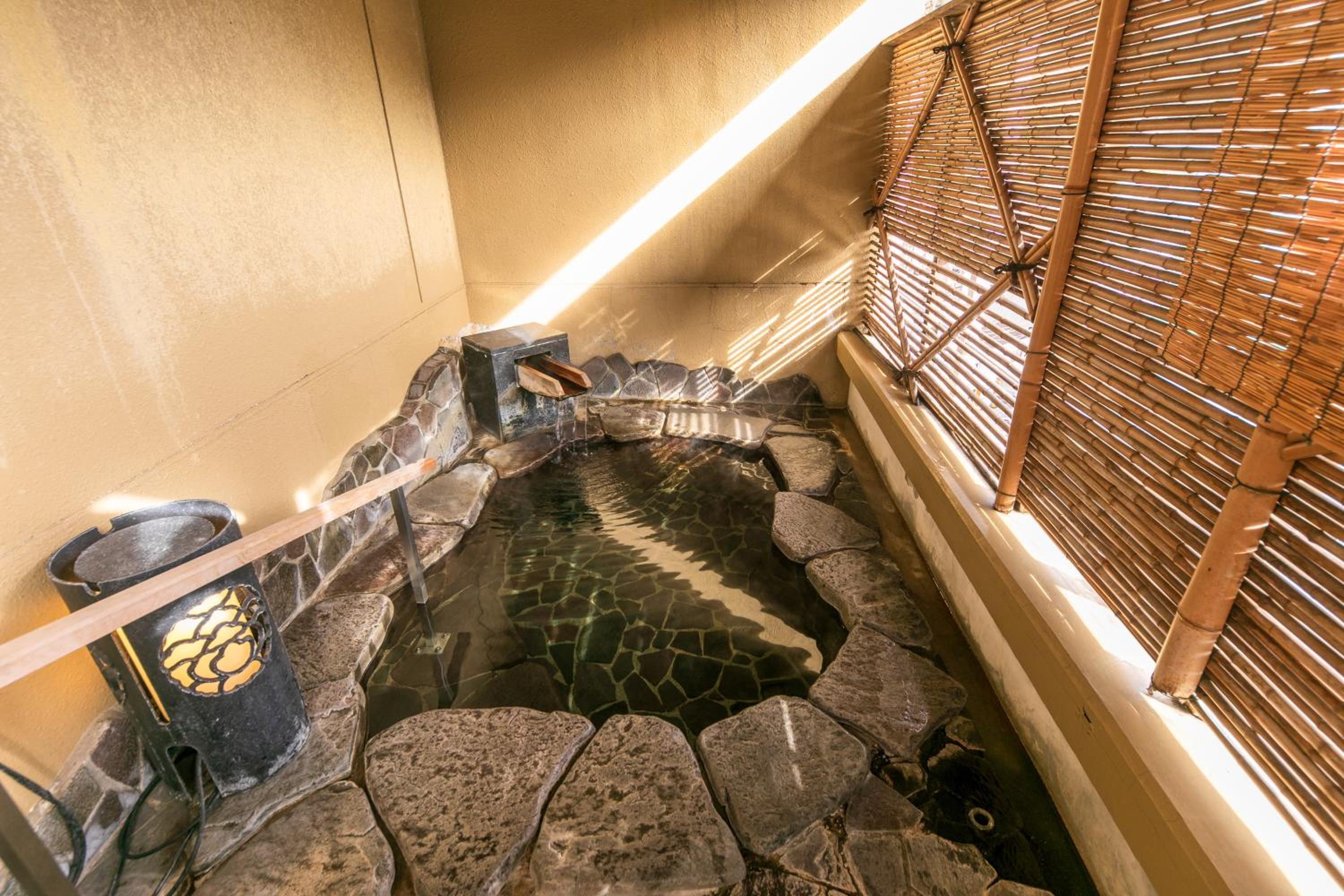 Japanese-Style Room with Open Air Bath - Photo 2