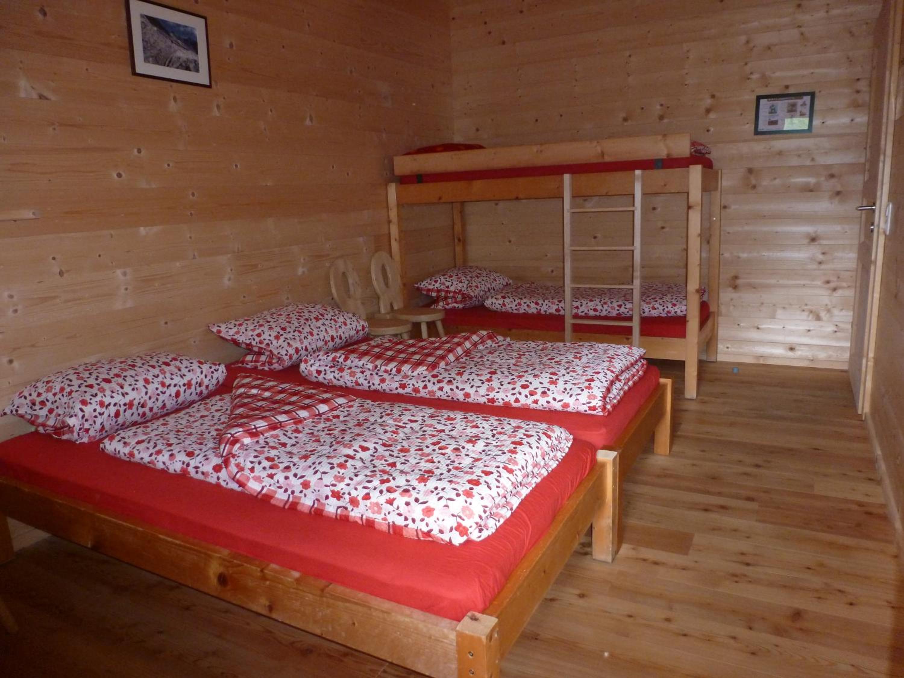 Quadruple Room with Balcony and Shared Bathroom photo 1