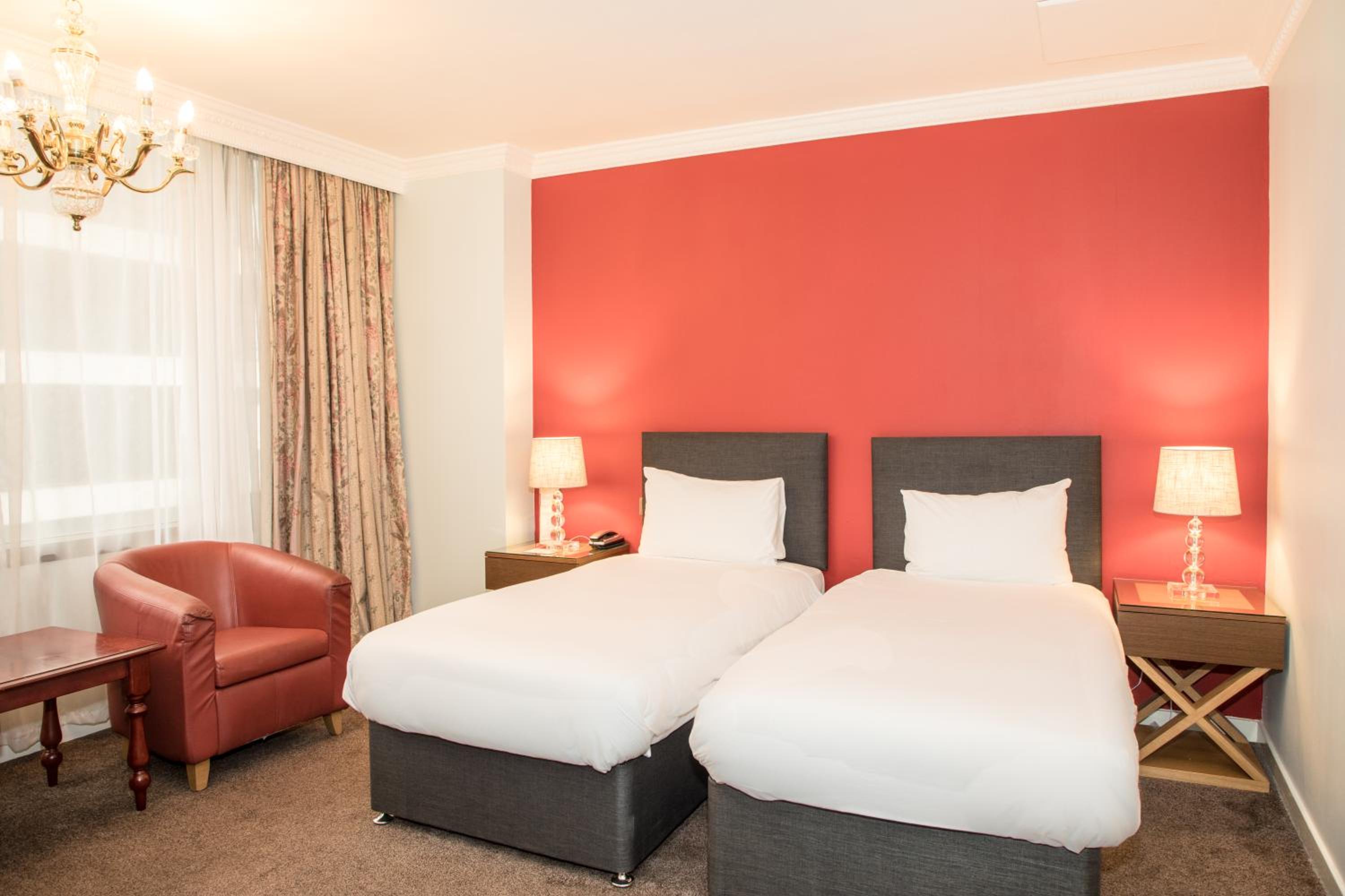 Executive Twin Room photo 3