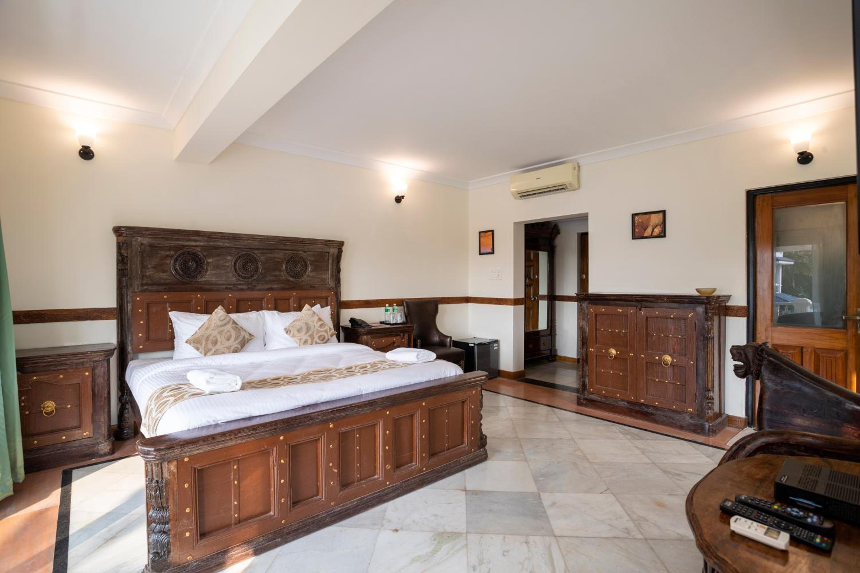Premium Cottage - 15% Discount on Food & Non-Alcoholic Beverages