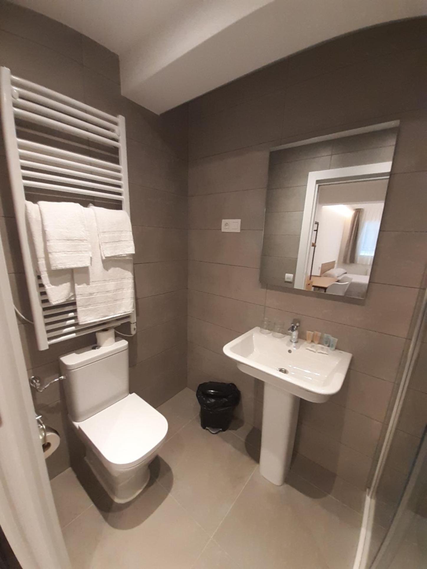 Superior Double Room - Photo 7