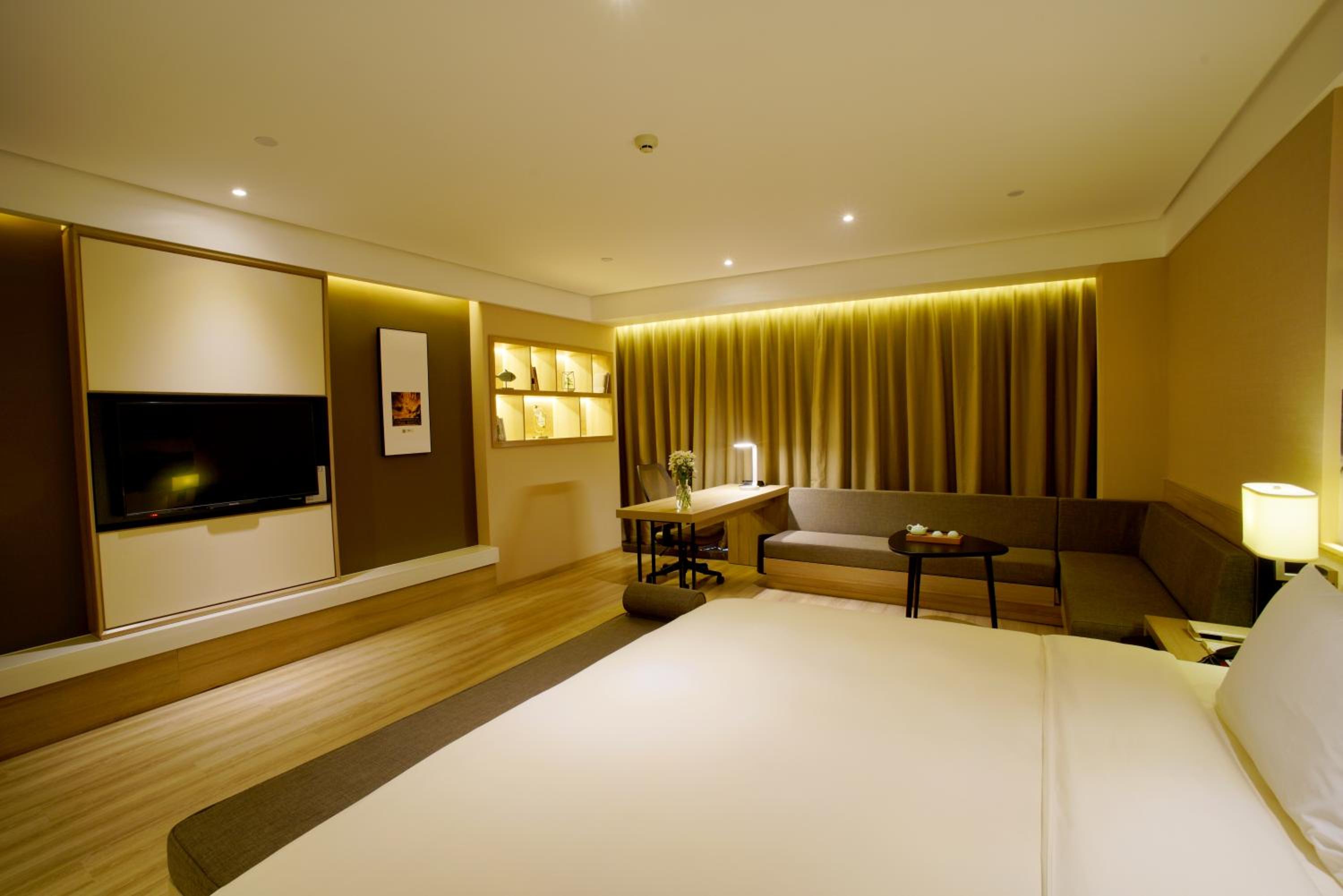Atour Double Room with View photo 2