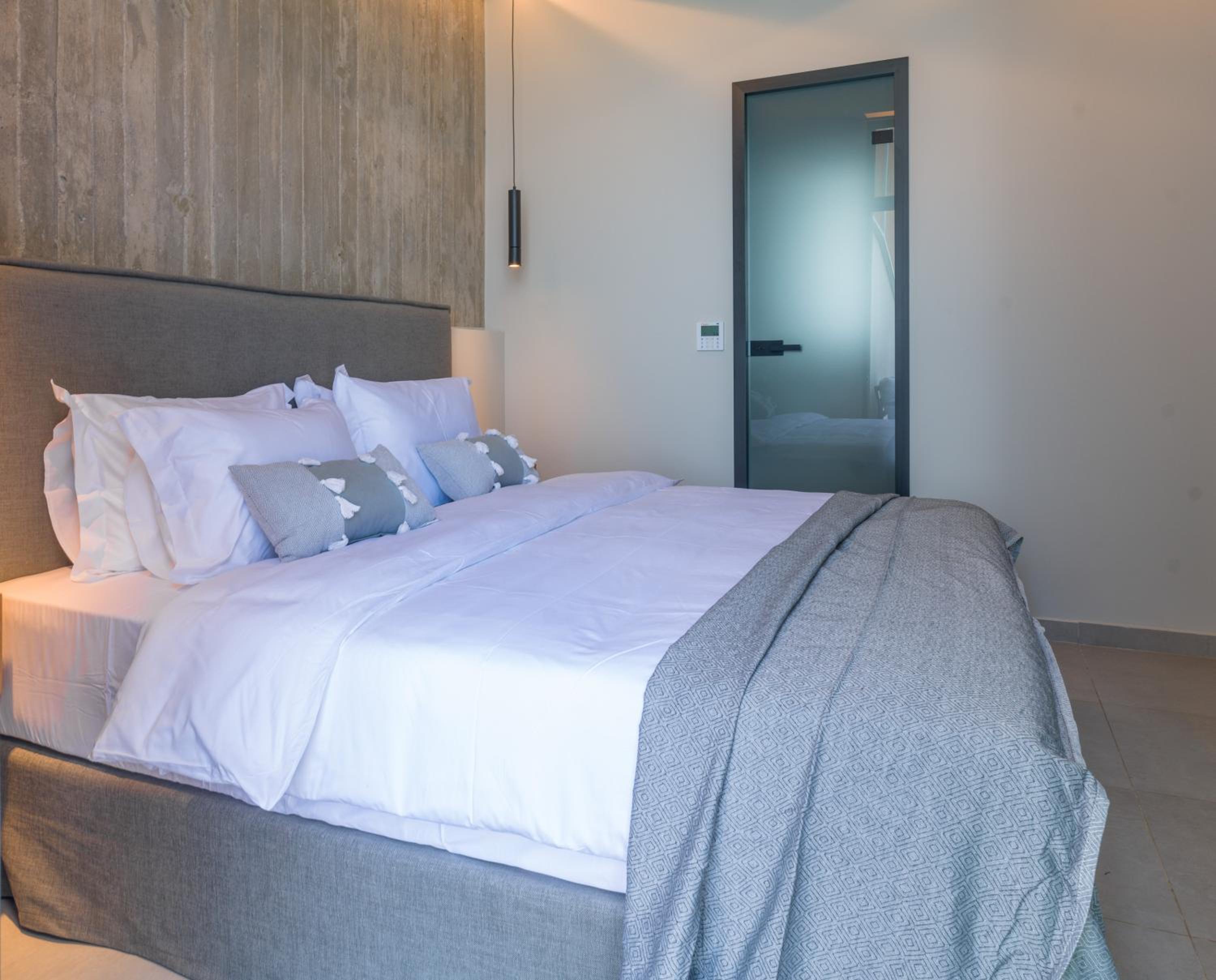 Supreme Suite Panoramic View with Private Heated Pool - Photo 11