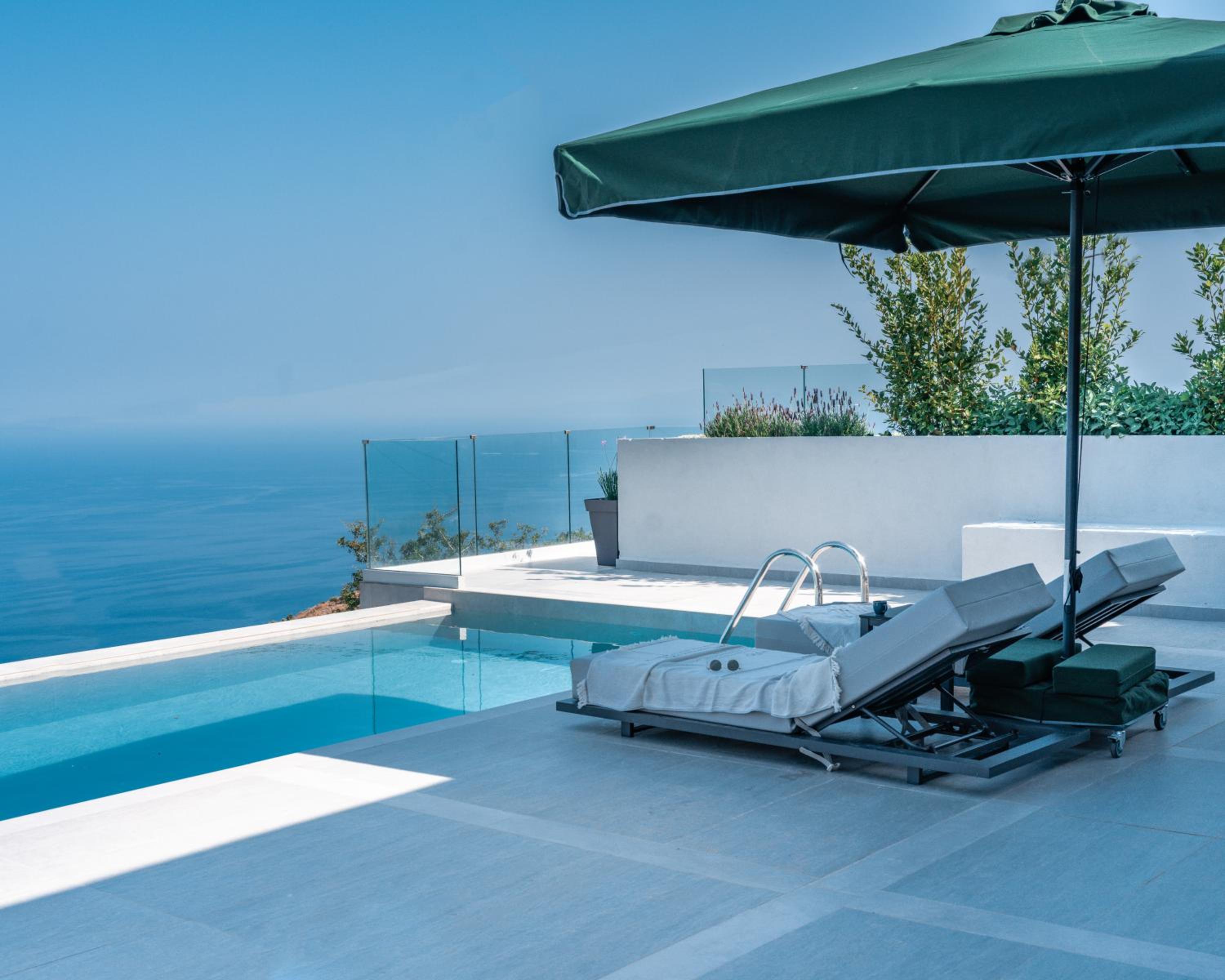 Supreme Suite Panoramic View with Private Heated Pool - Photo 5