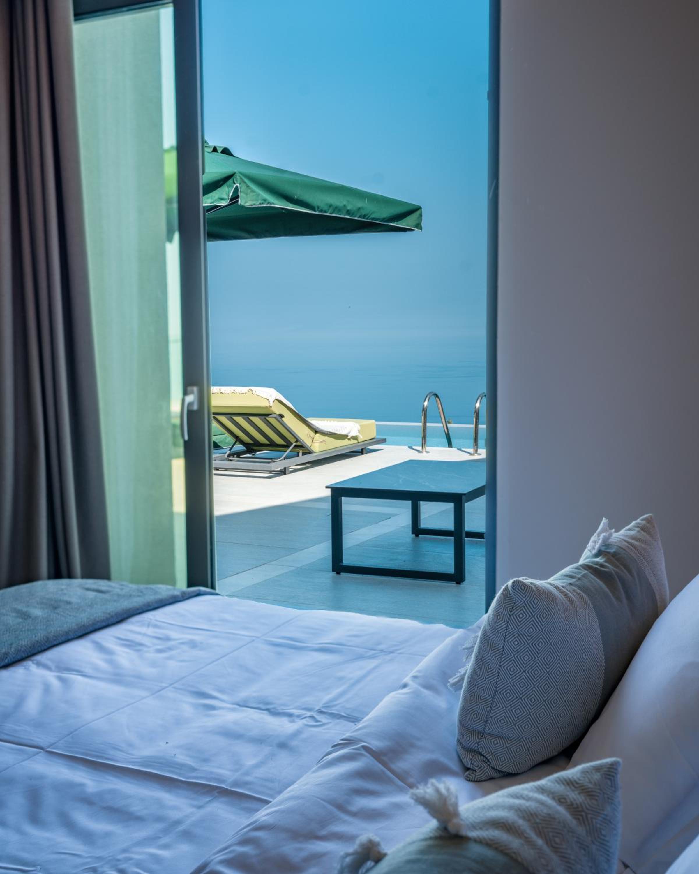 Supreme Suite Panoramic View with Private Heated Pool - Photo 7