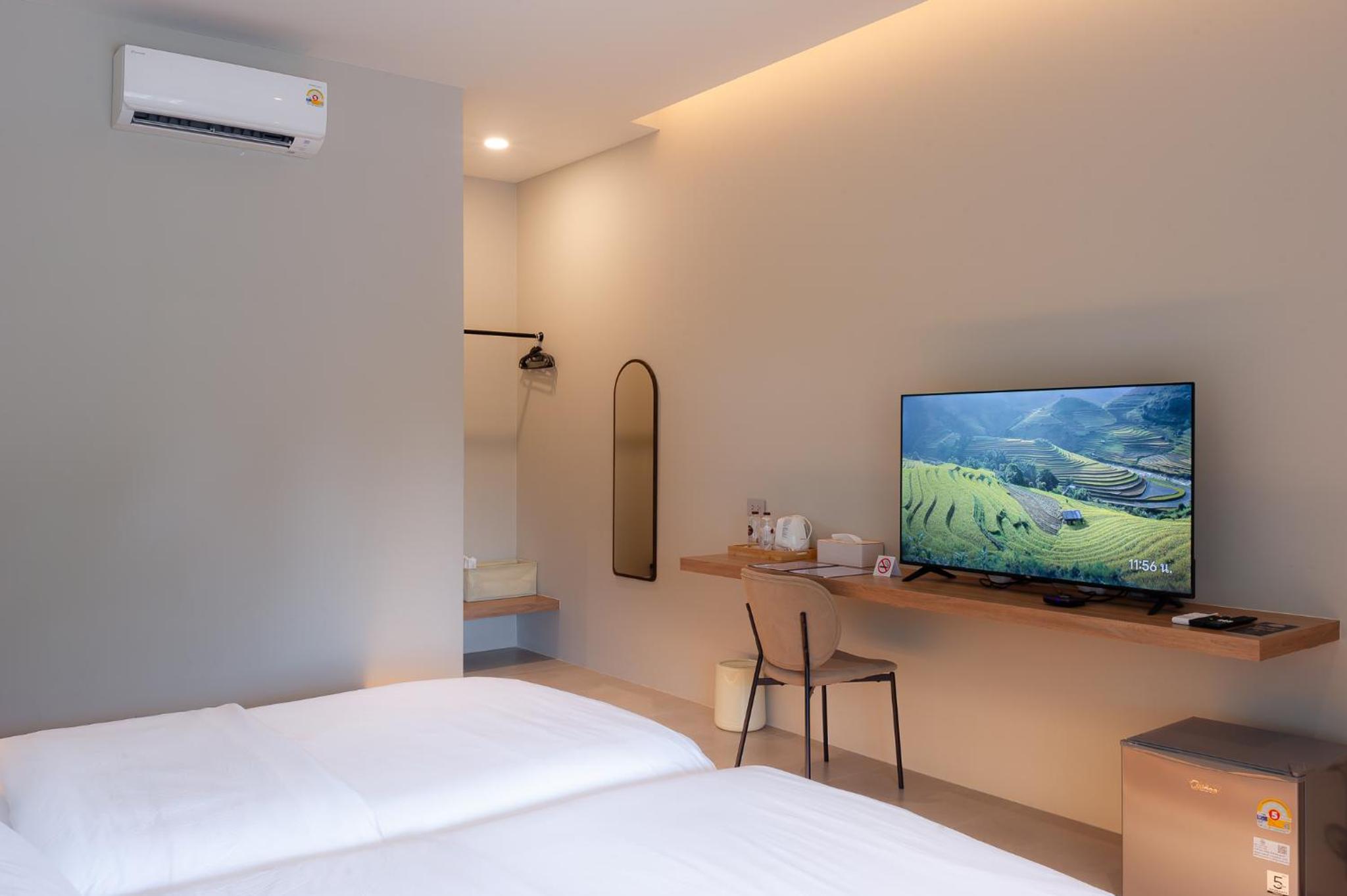 Deluxe Twin Room photo 2