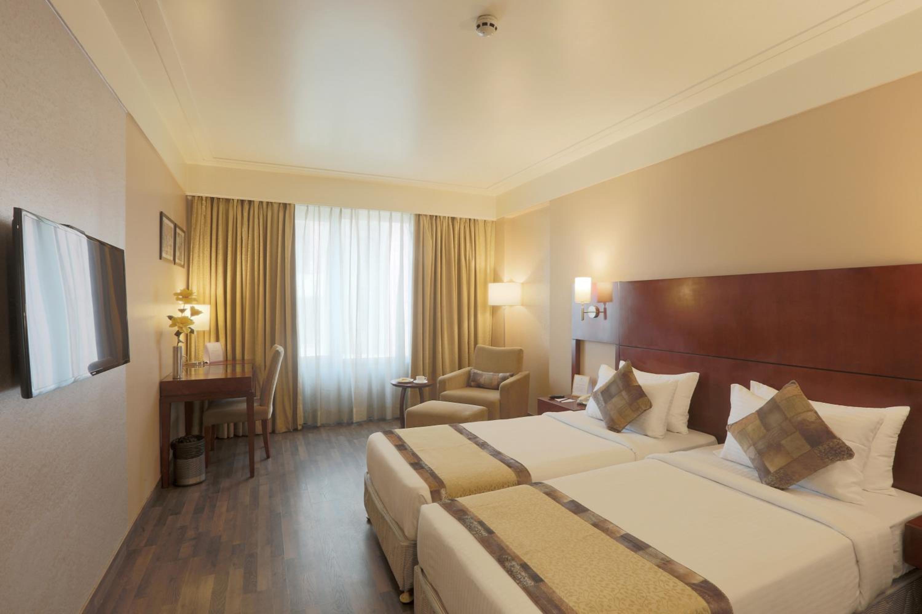 Royal Deluxe Double or Twin Room - Photo 9