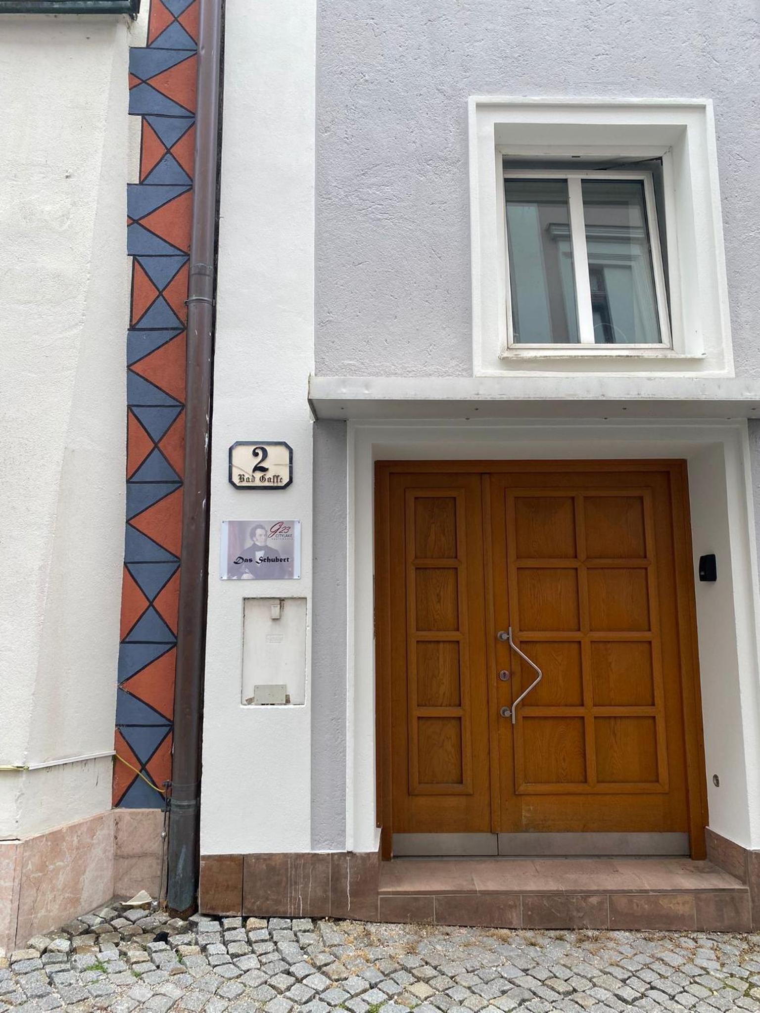 Two-Bedroom Apartment with City View photo 2
