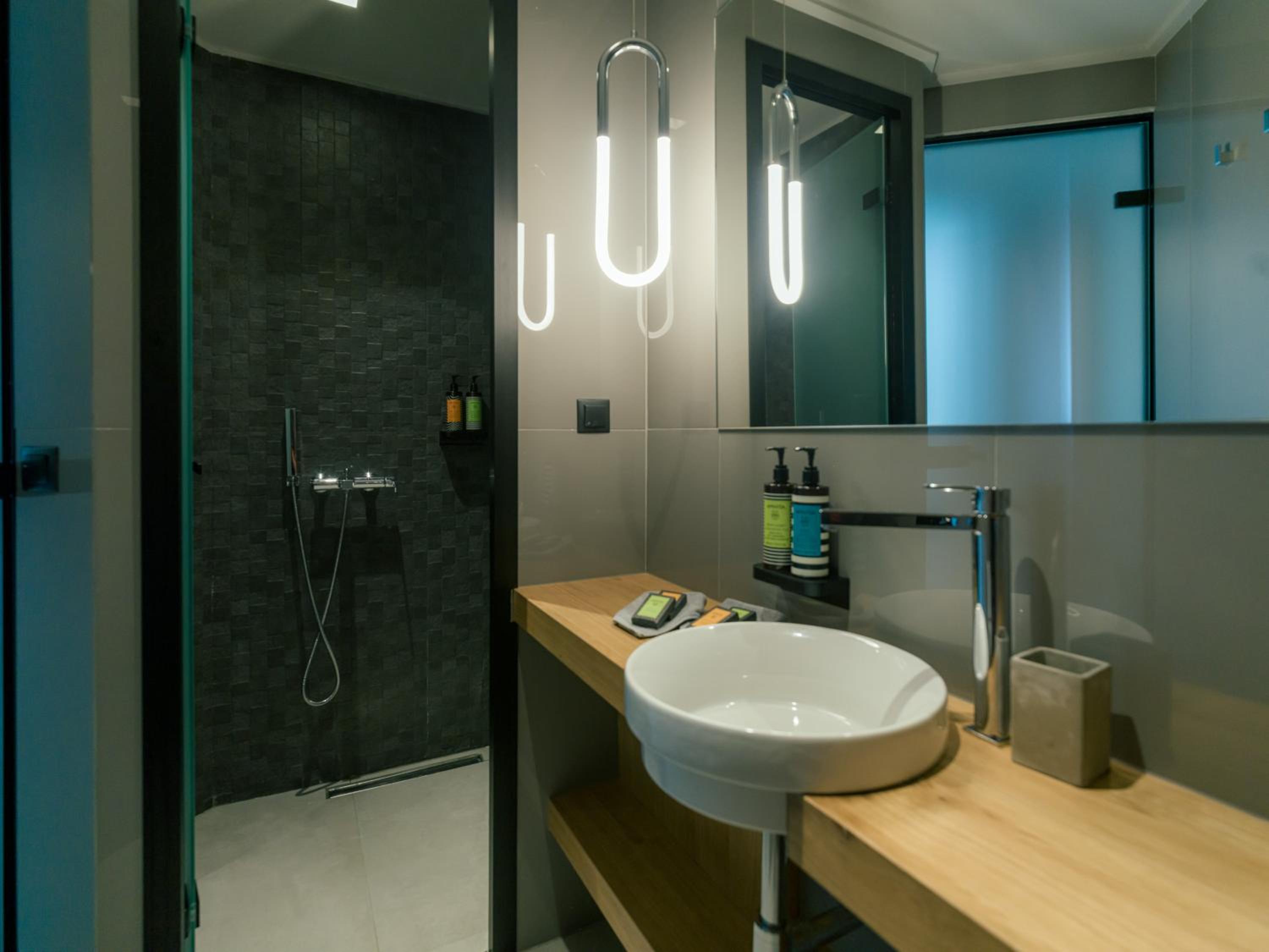 Special Offer Suite with Panoramic View and Private Heated Pool