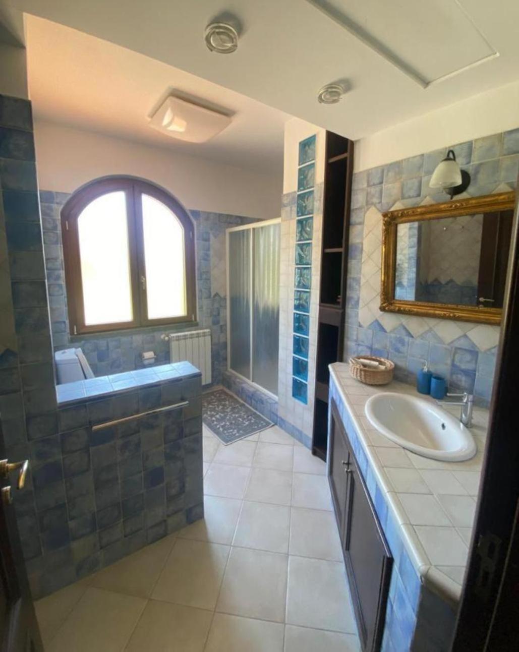 Villa photo 2