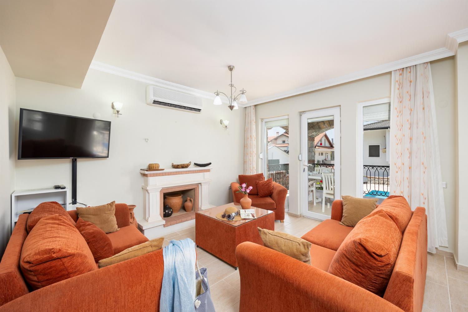 Villa photo 1