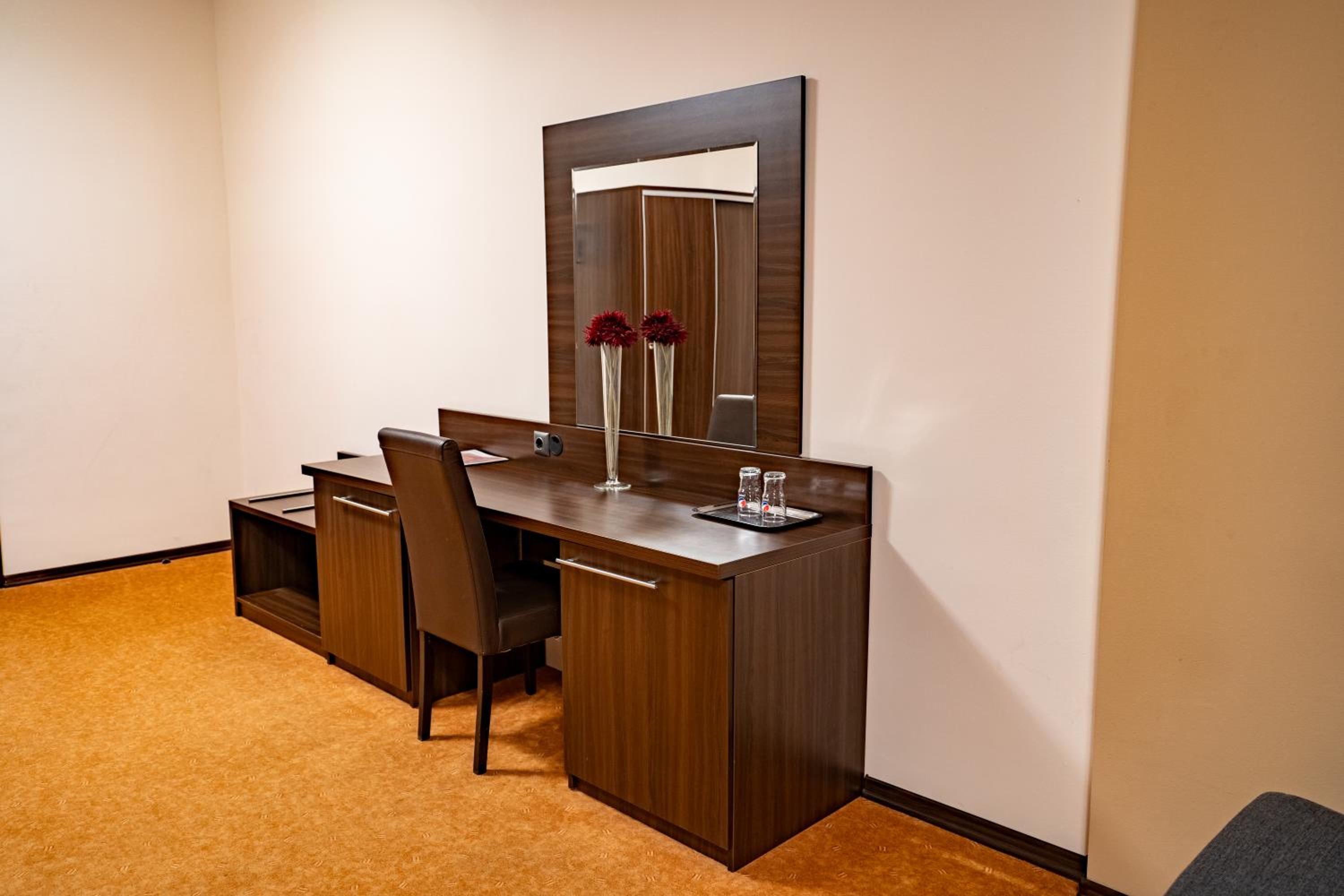 Double Room - Photo 5