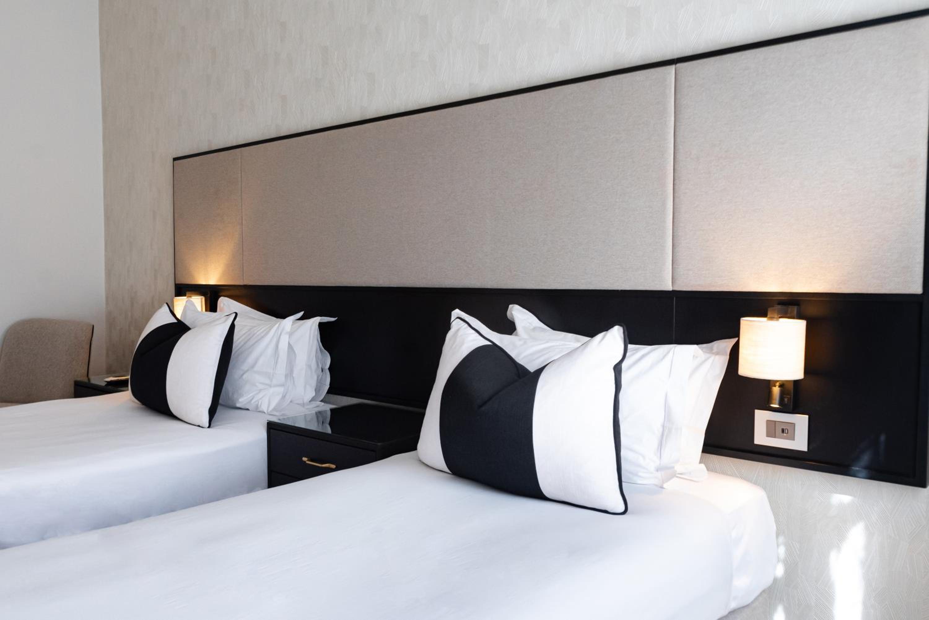 Superior Twin Room - Photo 7