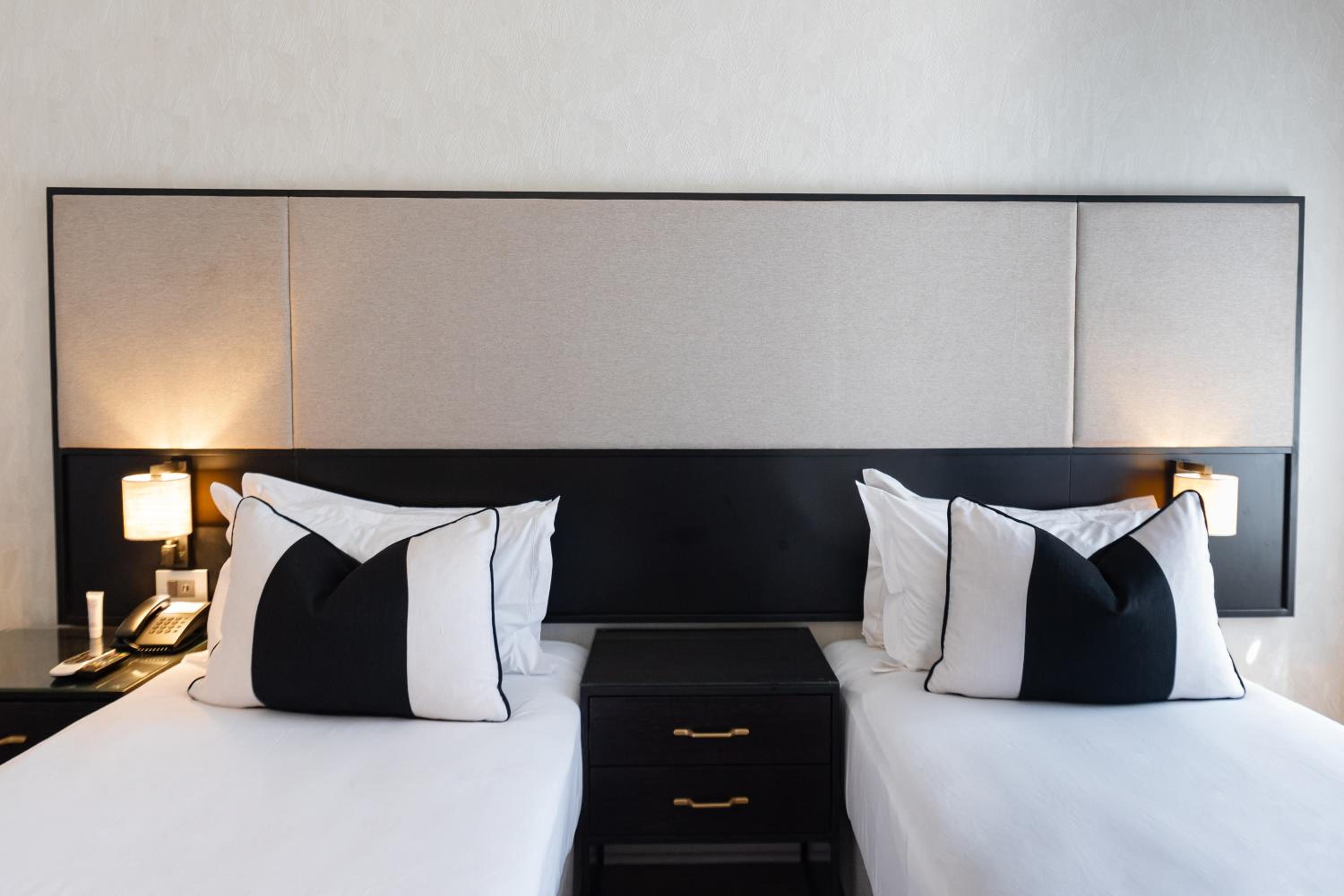 Superior Twin Room - Photo 12