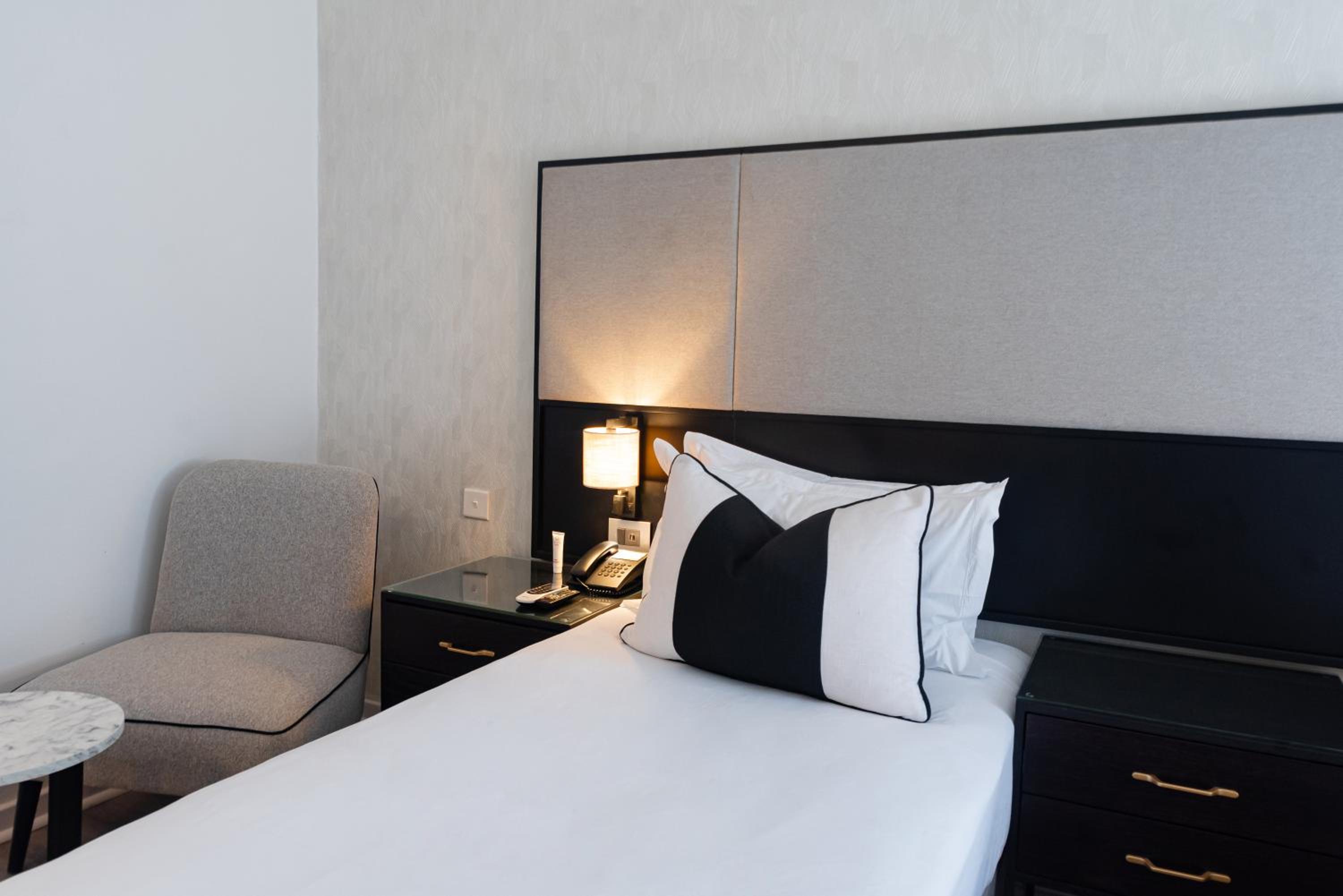 Superior Twin Room - Photo 5