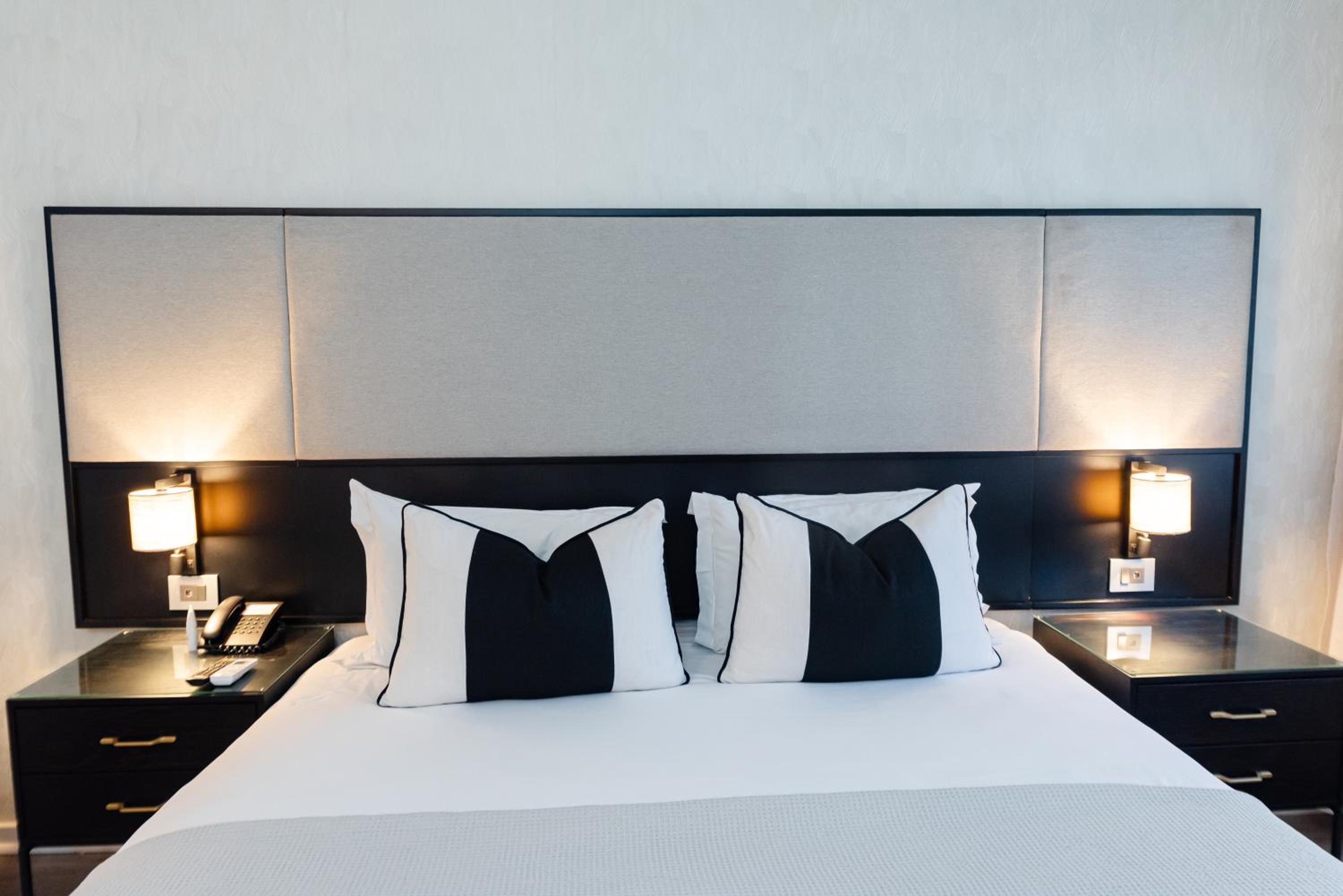 Standard  Double Room - Photo 10