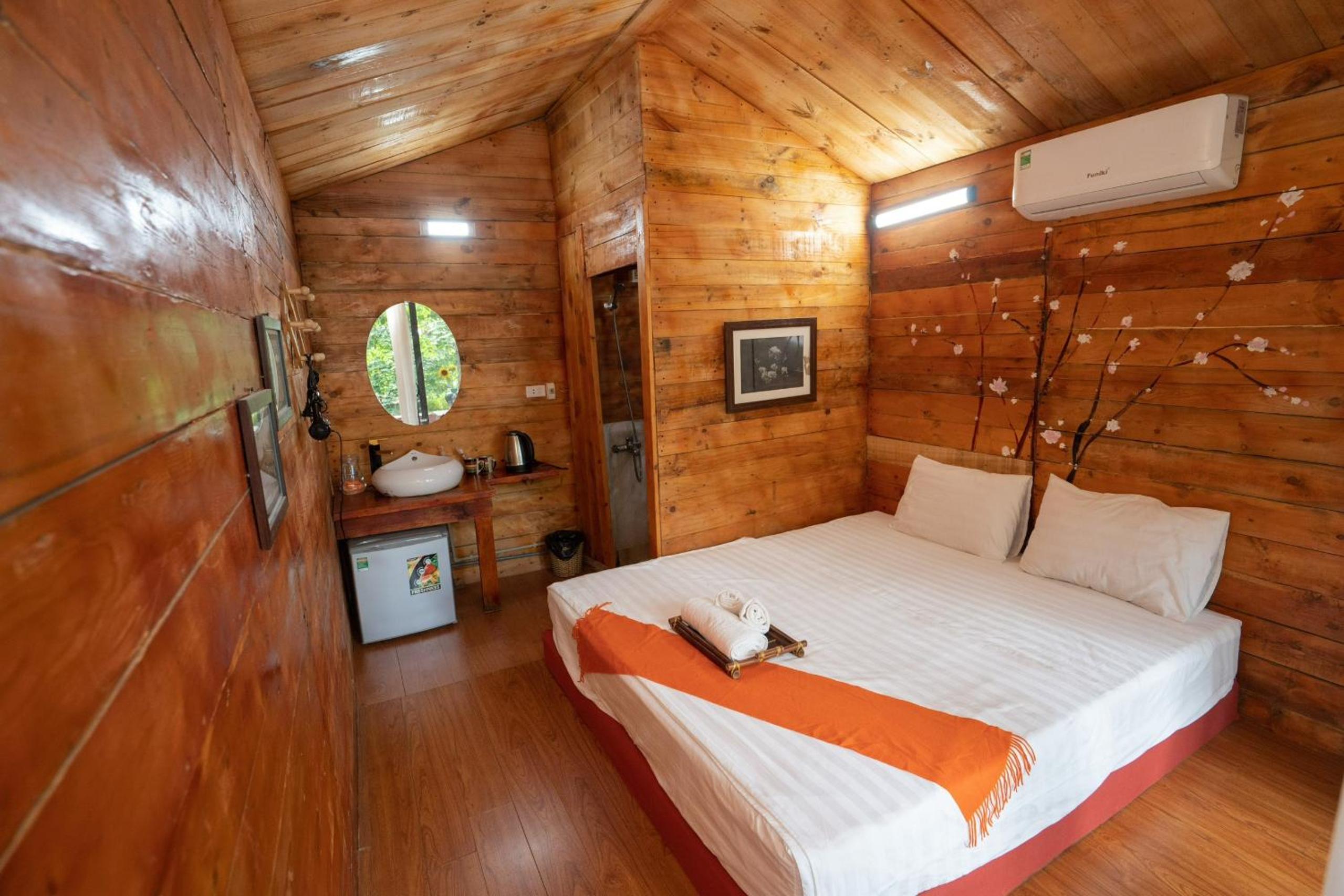 Three-Bedroom Villa photo 1