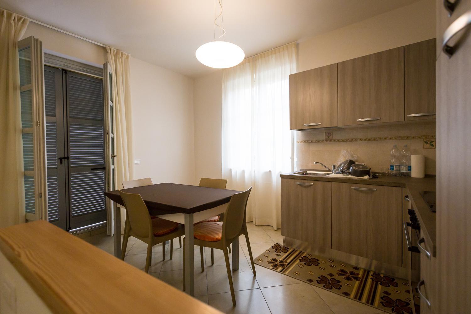 Apartment photo 2