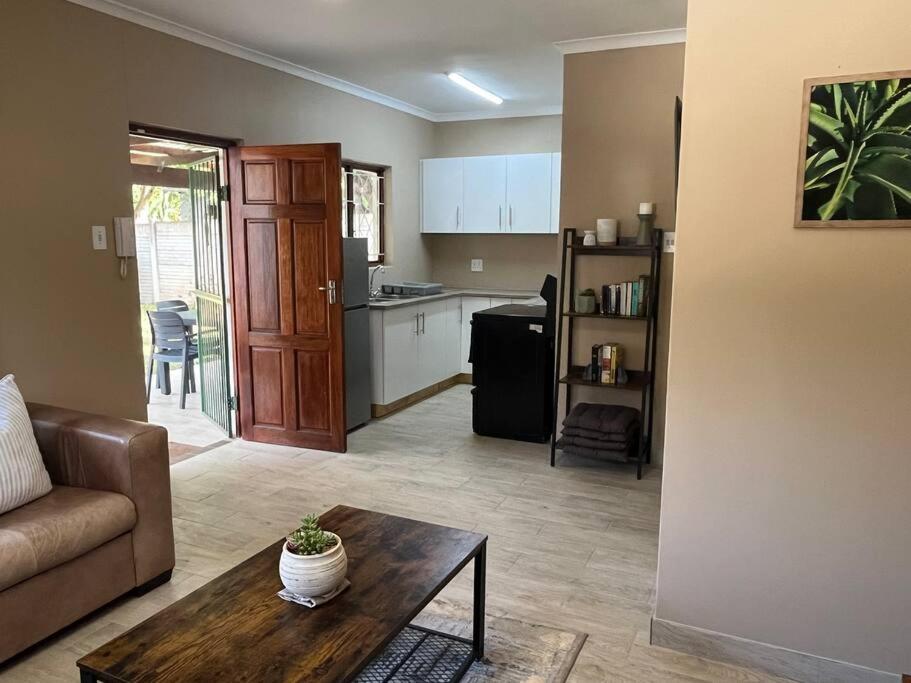 Two-Bedroom House photo 3
