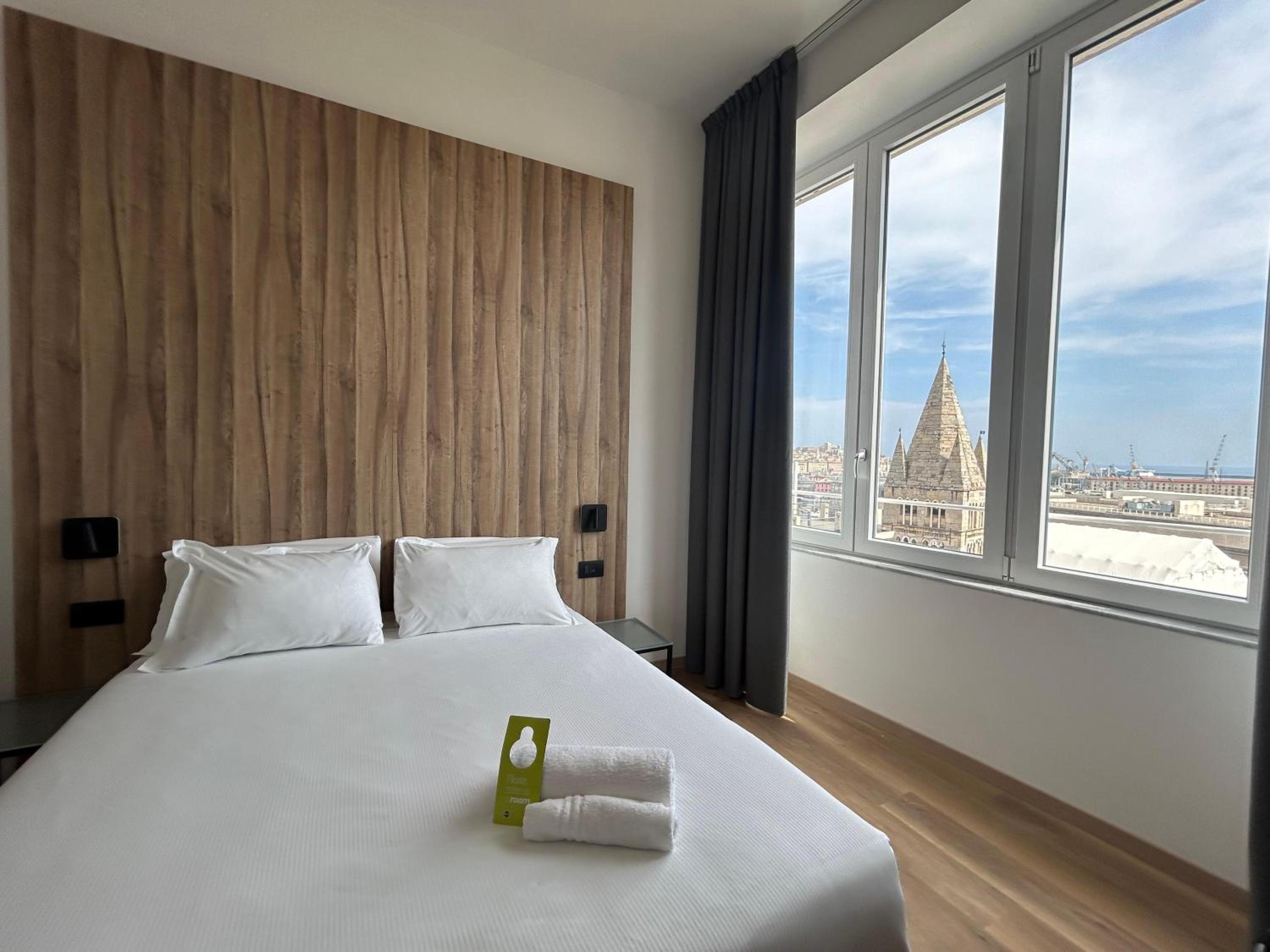 One-Bedroom Apartment with City View