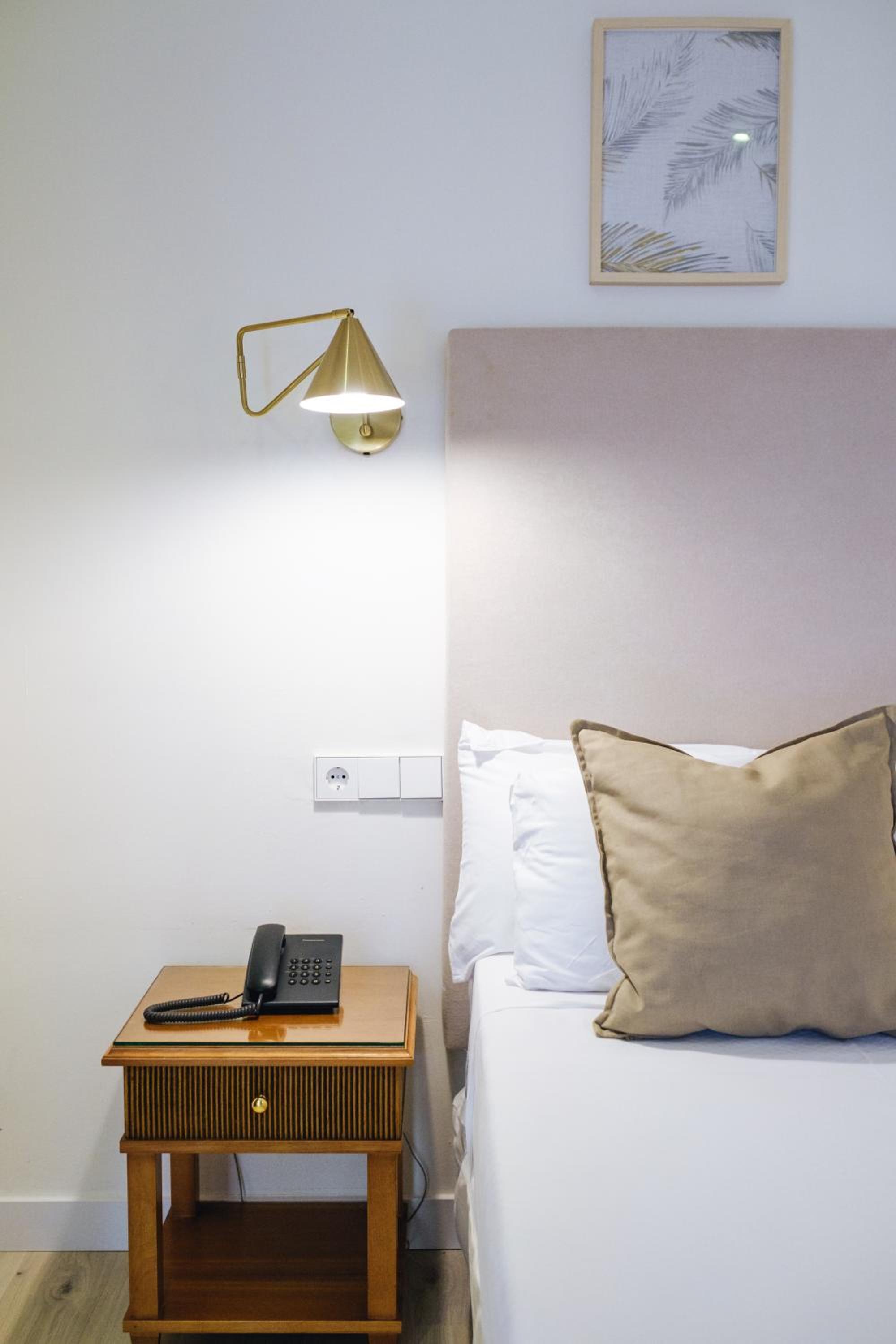 Economy Twin Room