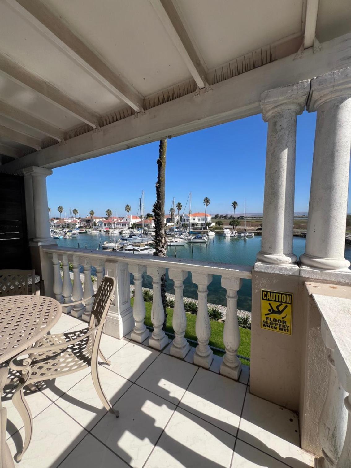 Deluxe Double Room with Balcony and Sea View - Photo 3