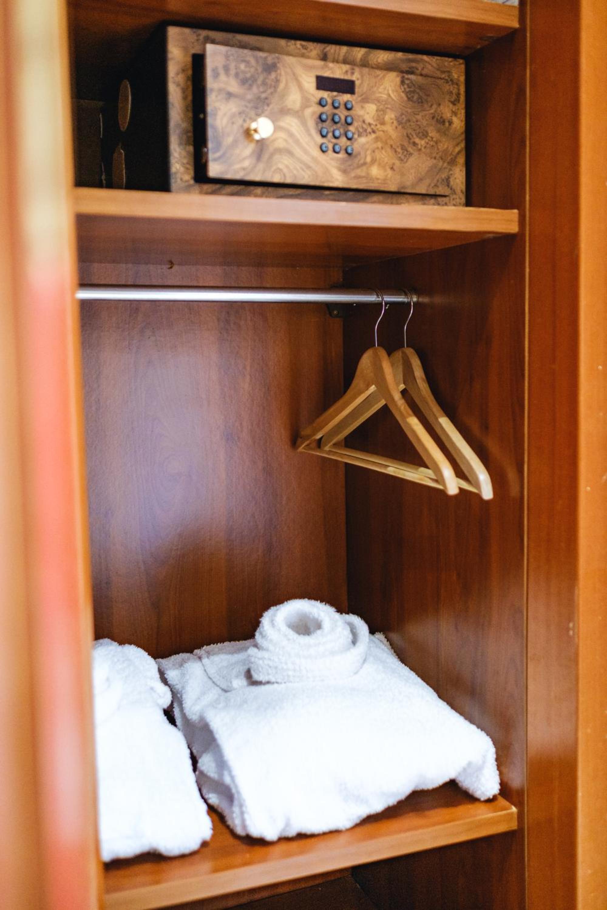 Economy Twin Room