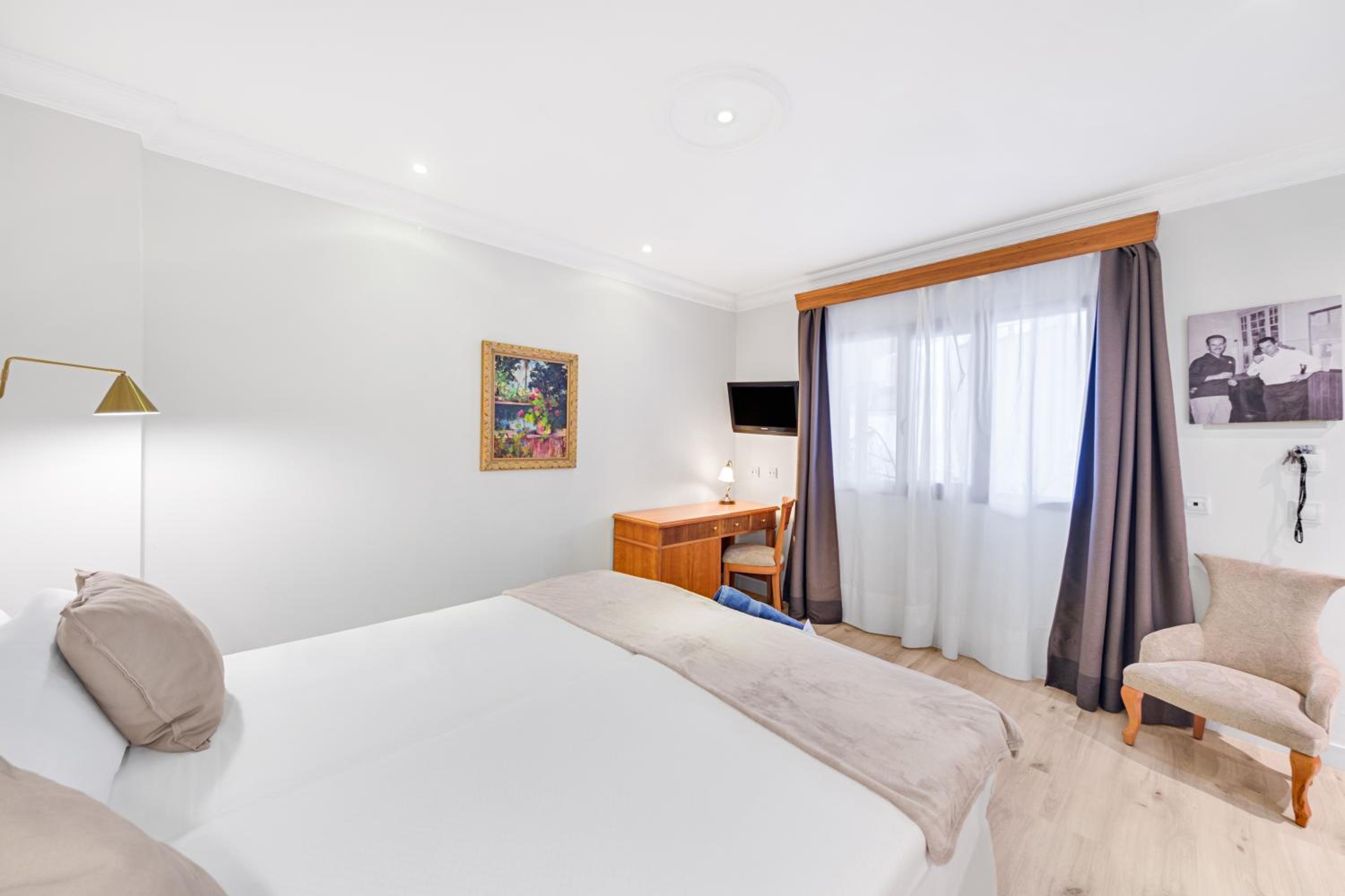 Economy Twin Room