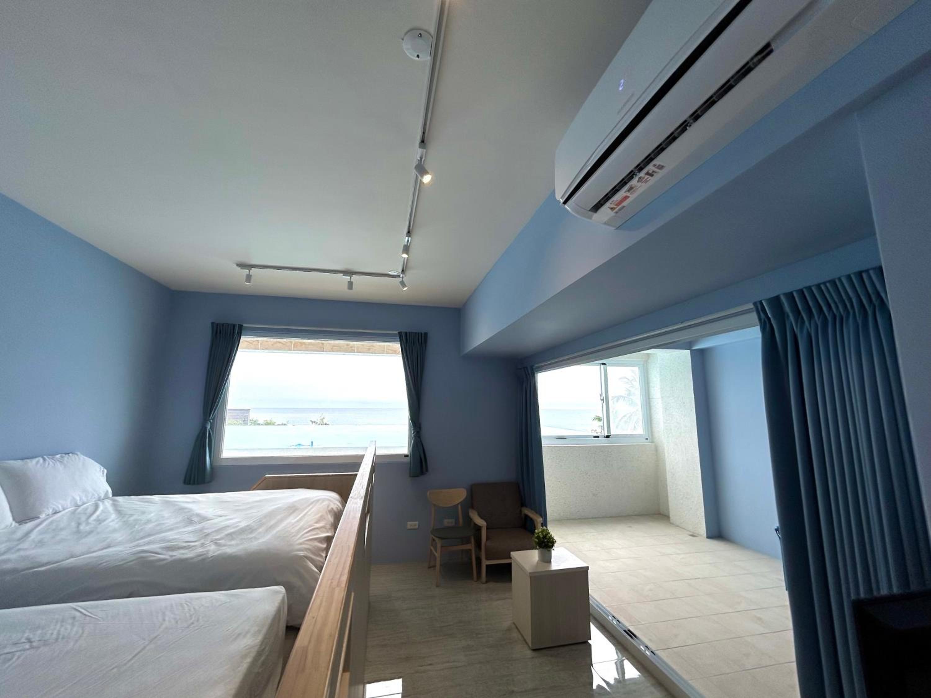 Quadruple Room with Sea View photo 1
