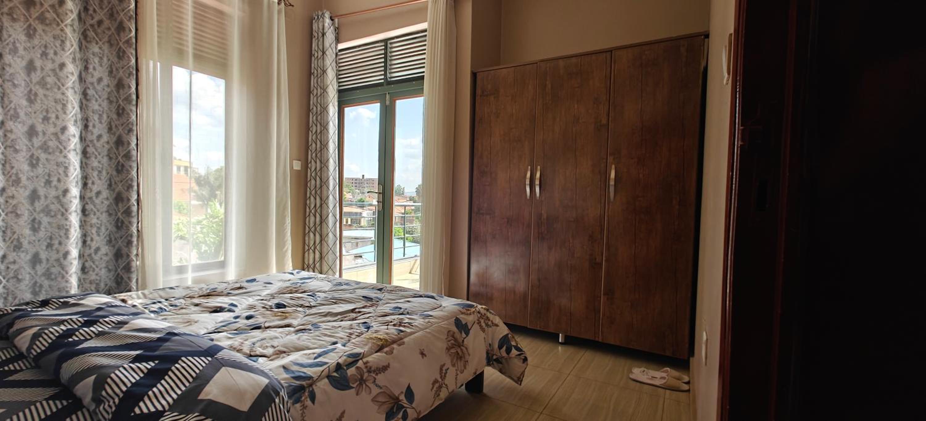 Apartment With View And Balcony photo 3