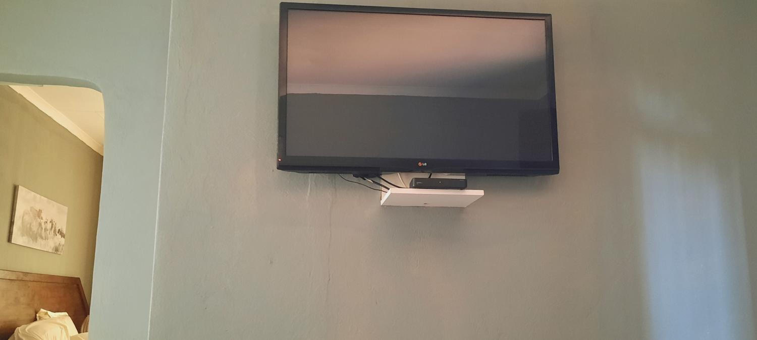 Executive Suite - Photo 8