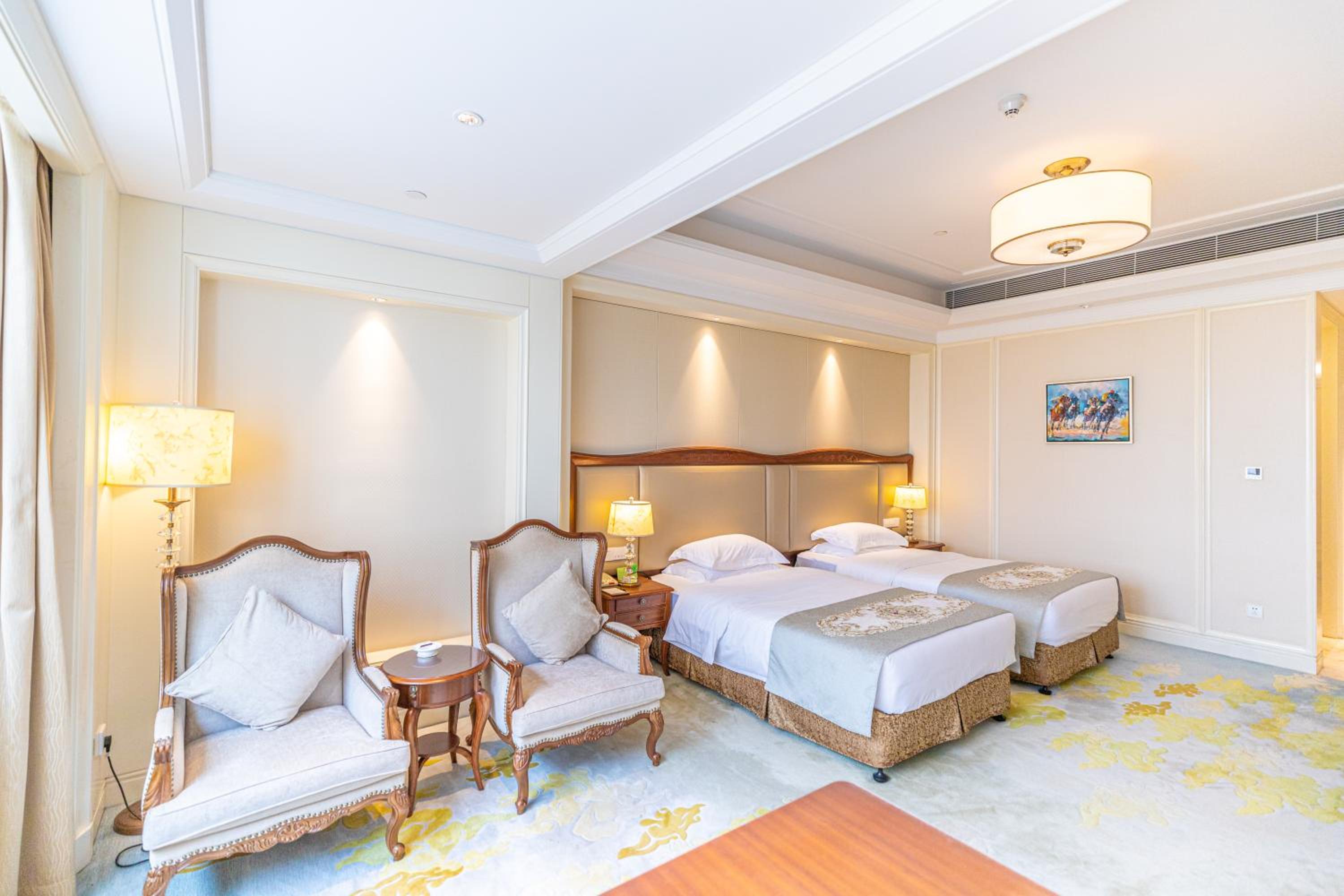 Twin Room With View