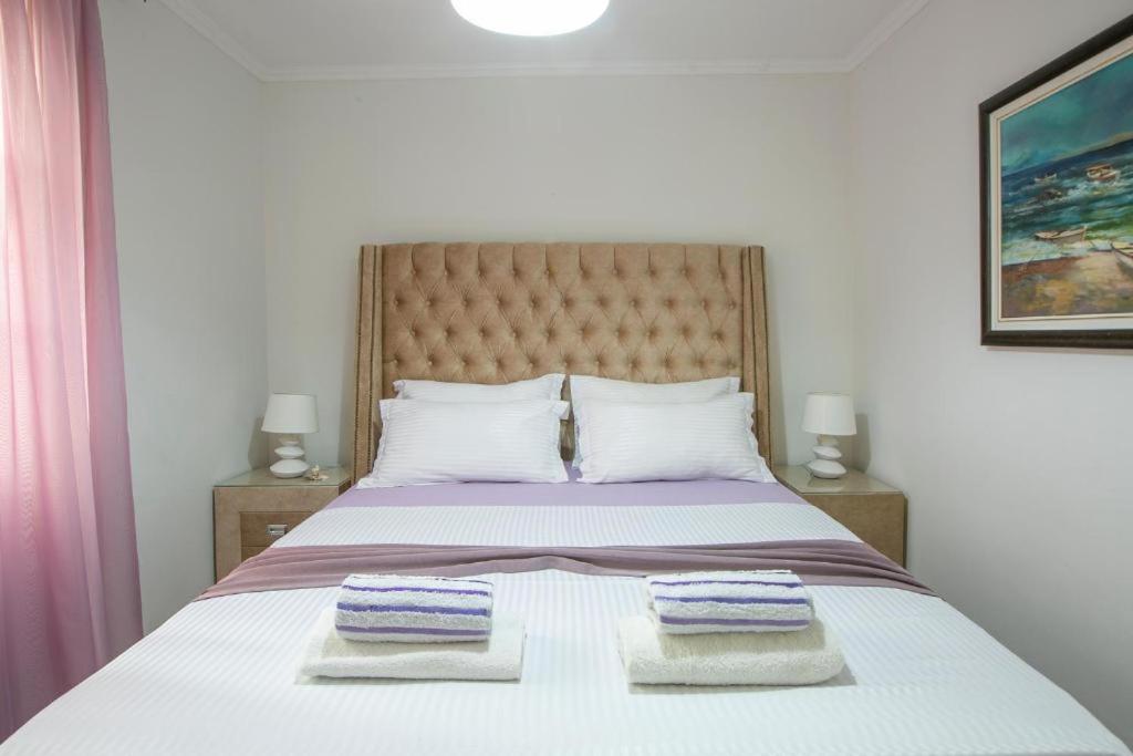 Four-Bedroom Luxury Apartment photo 3