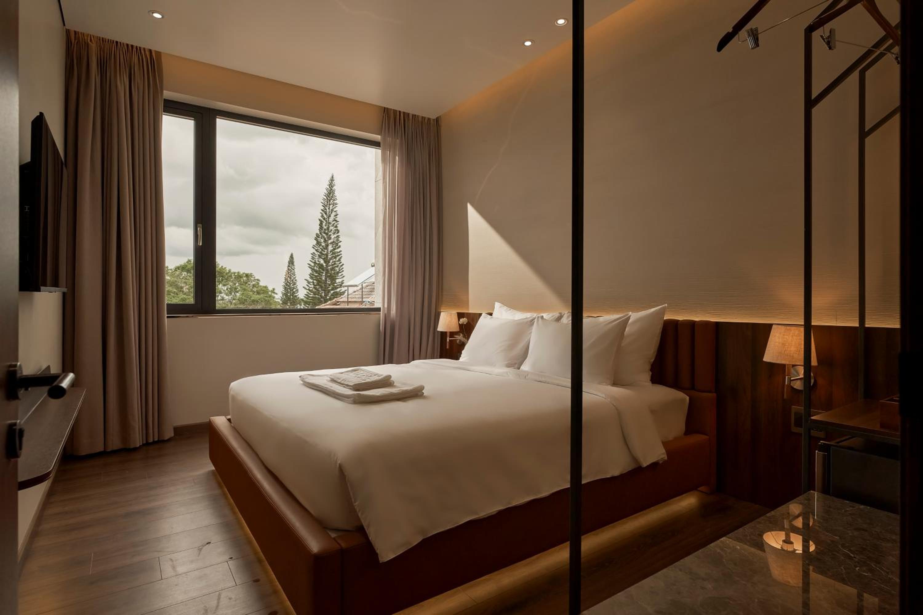 Two-Bedroom Apartment with City View photo 2