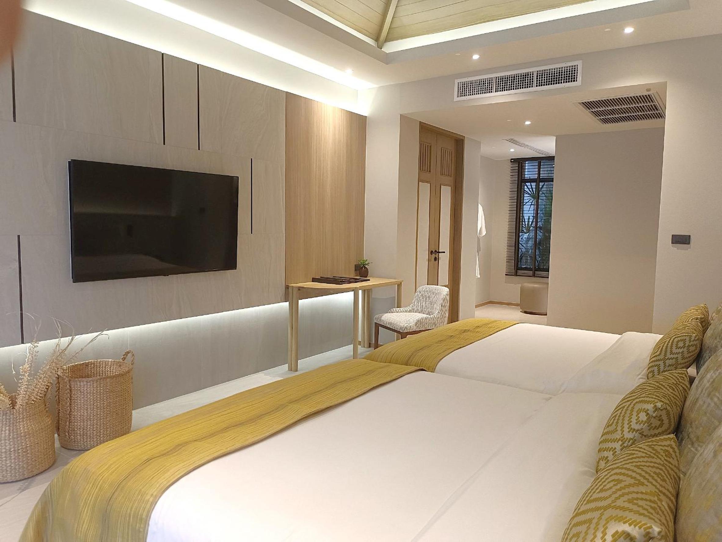 Two-Bedroom Villa with Private Pool - Photo 7