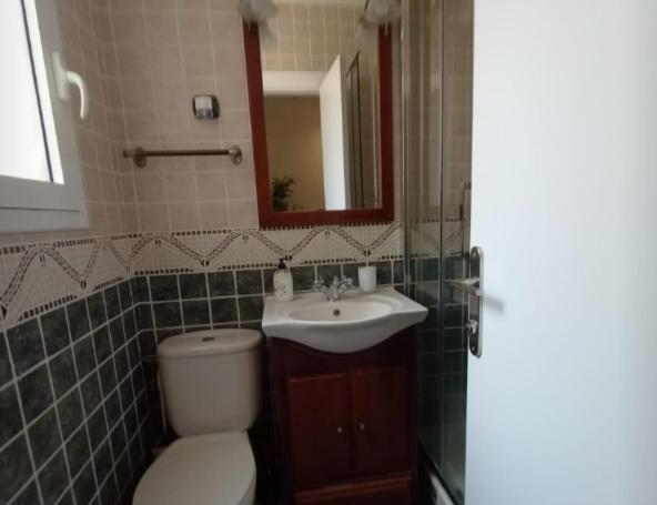 Double Room With Shared Bathroom photo 2