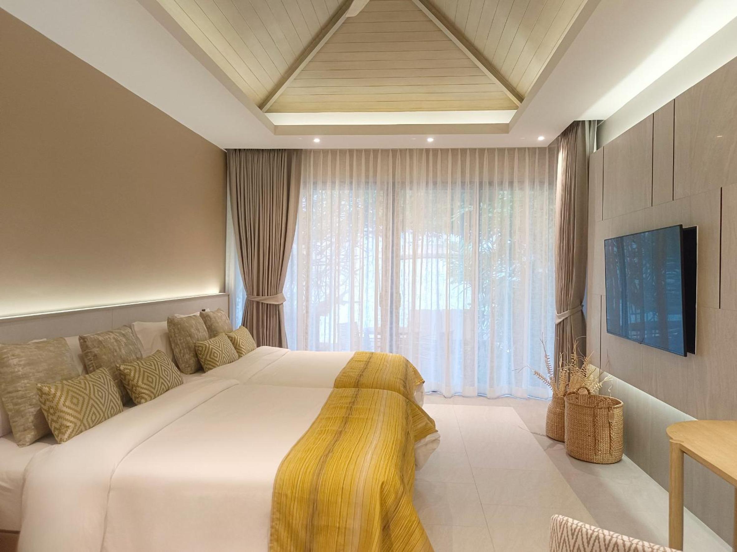 Two-Bedroom Villa with Private Pool - Photo 6