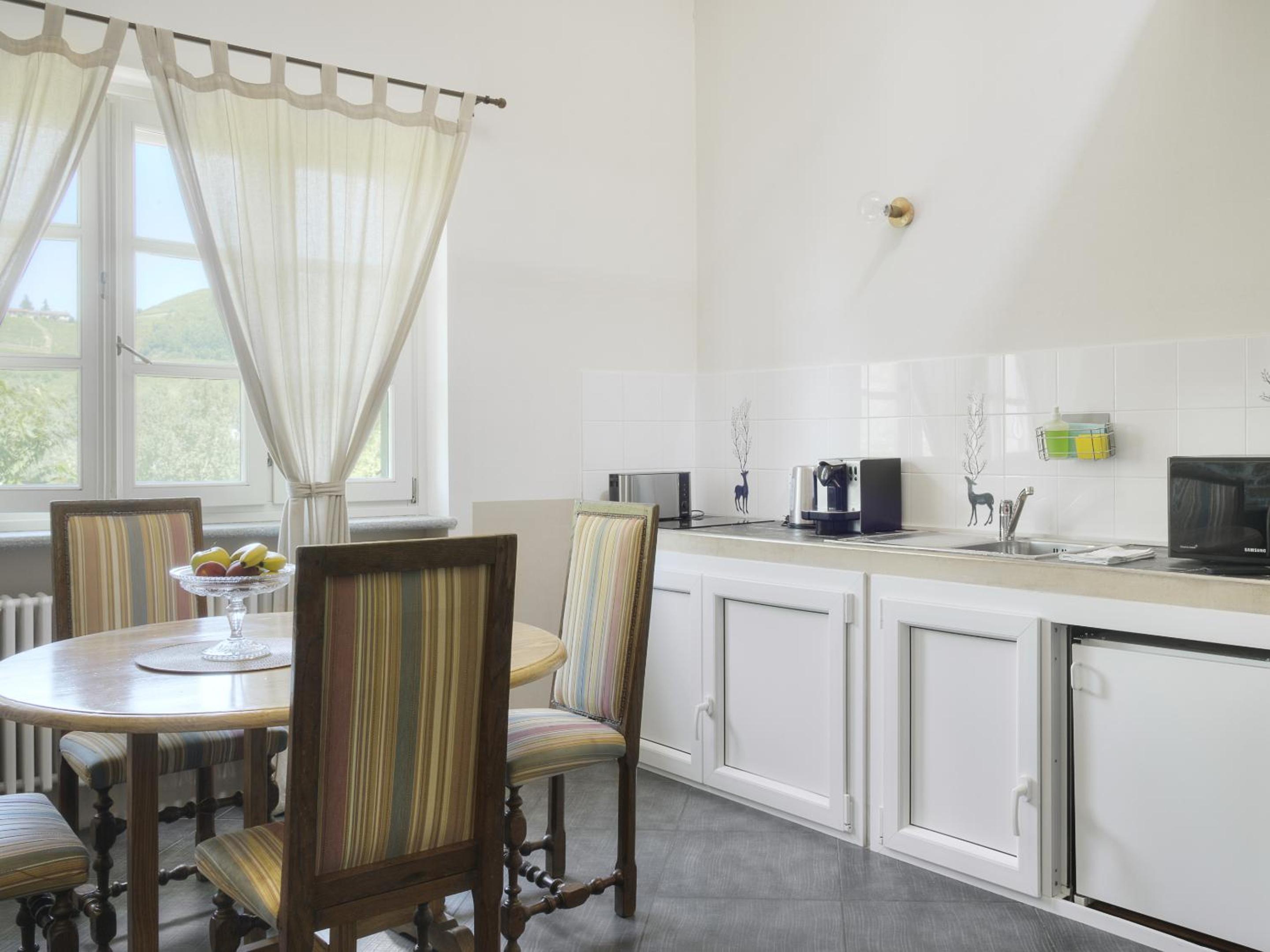Apartment with Mountain View photo 2