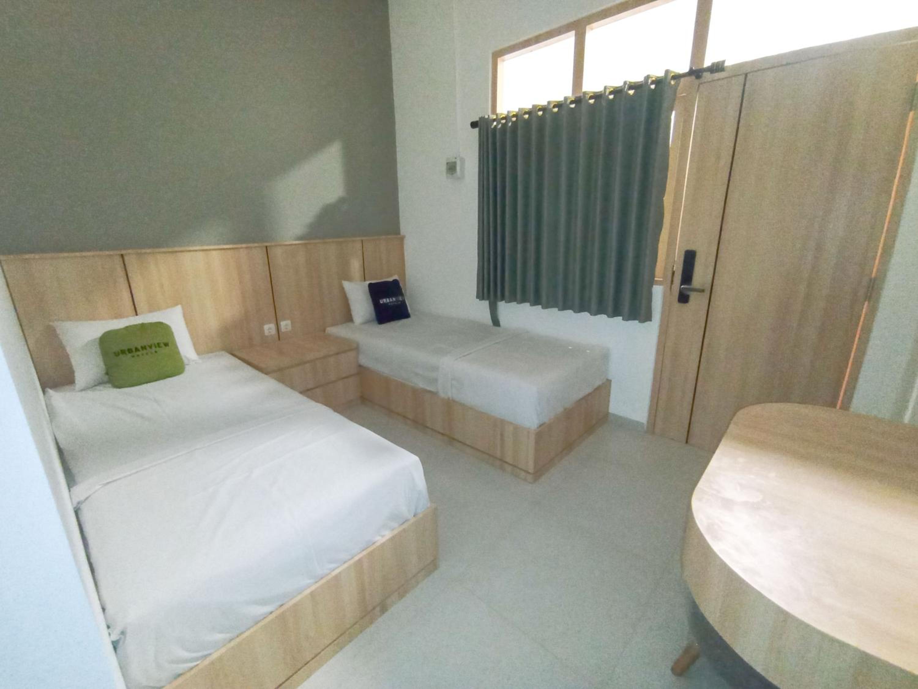 Superior Twin Room - Photo 12