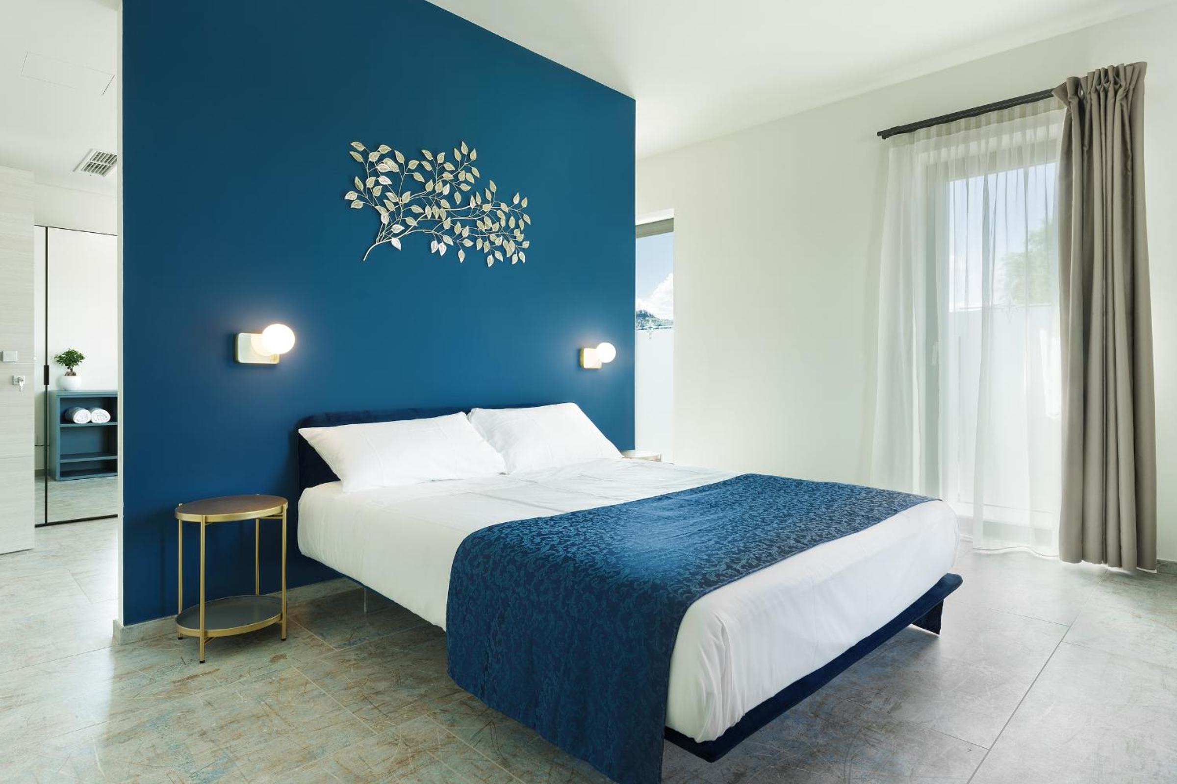 Double Room with Spa Bath photo 1