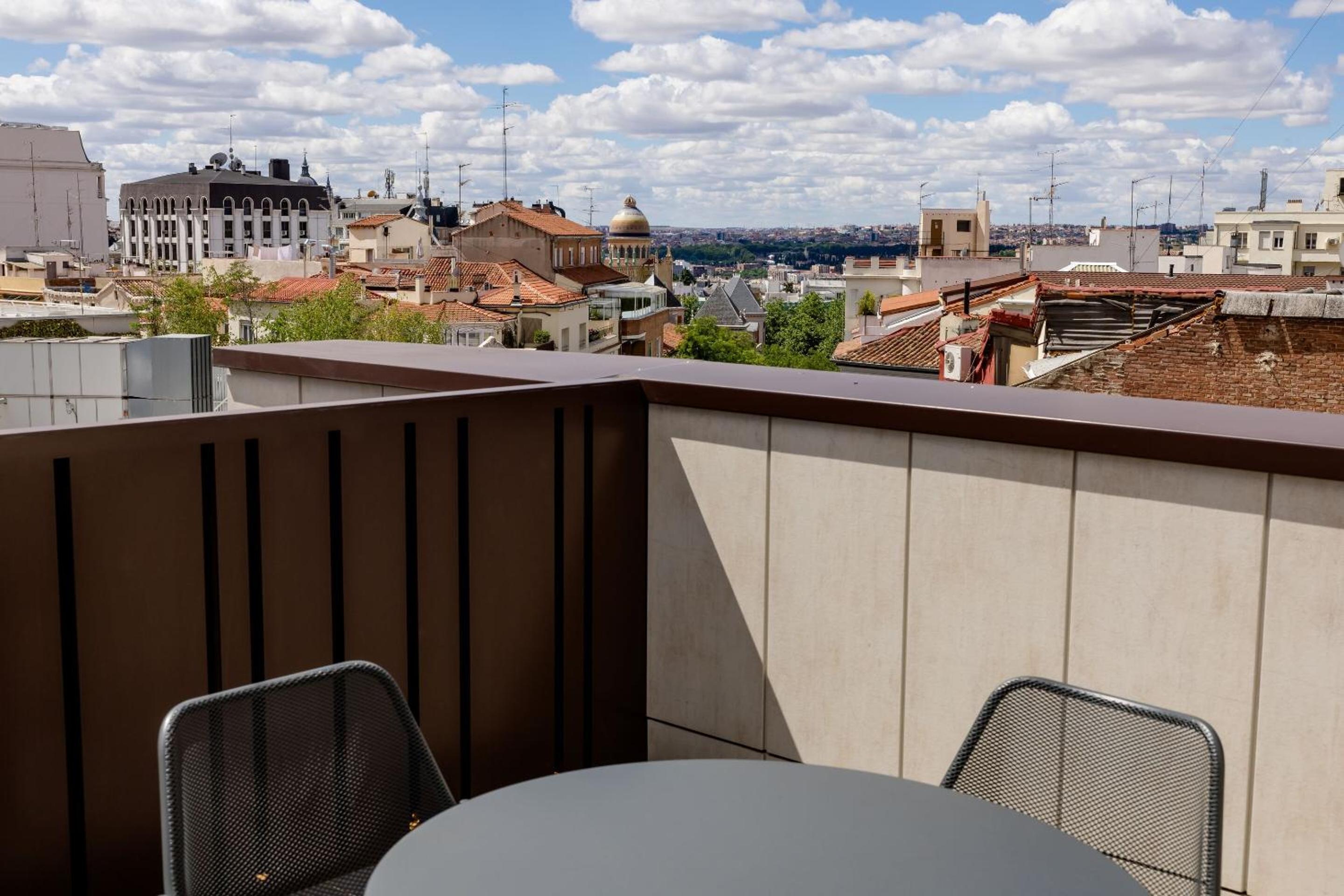 Double Room with Terrace - Photo 2