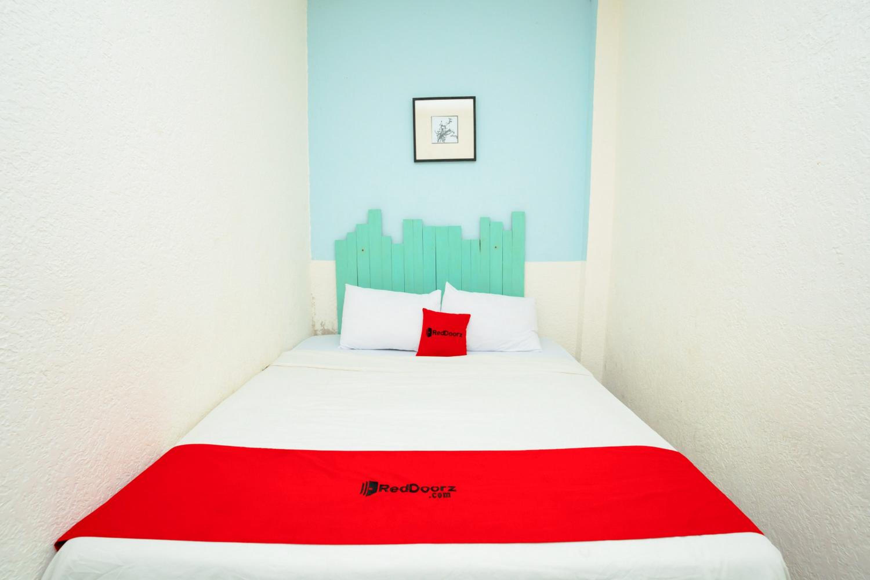 Standard Double Room - Photo 4