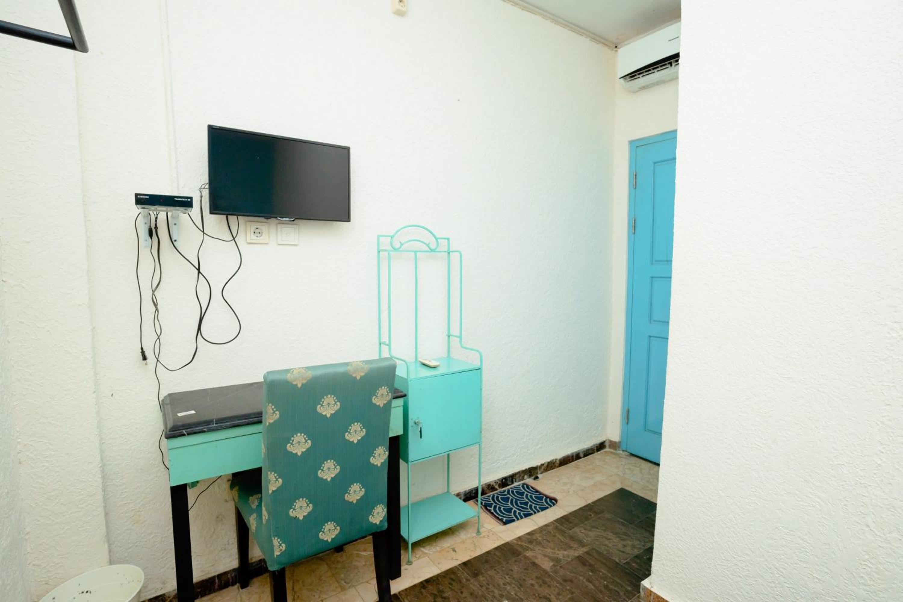 Standard Double Room - Photo 2