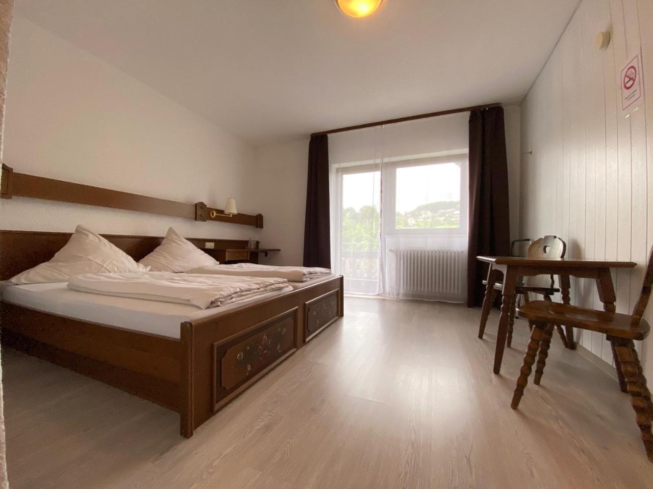 Double or Twin Room - Photo 3
