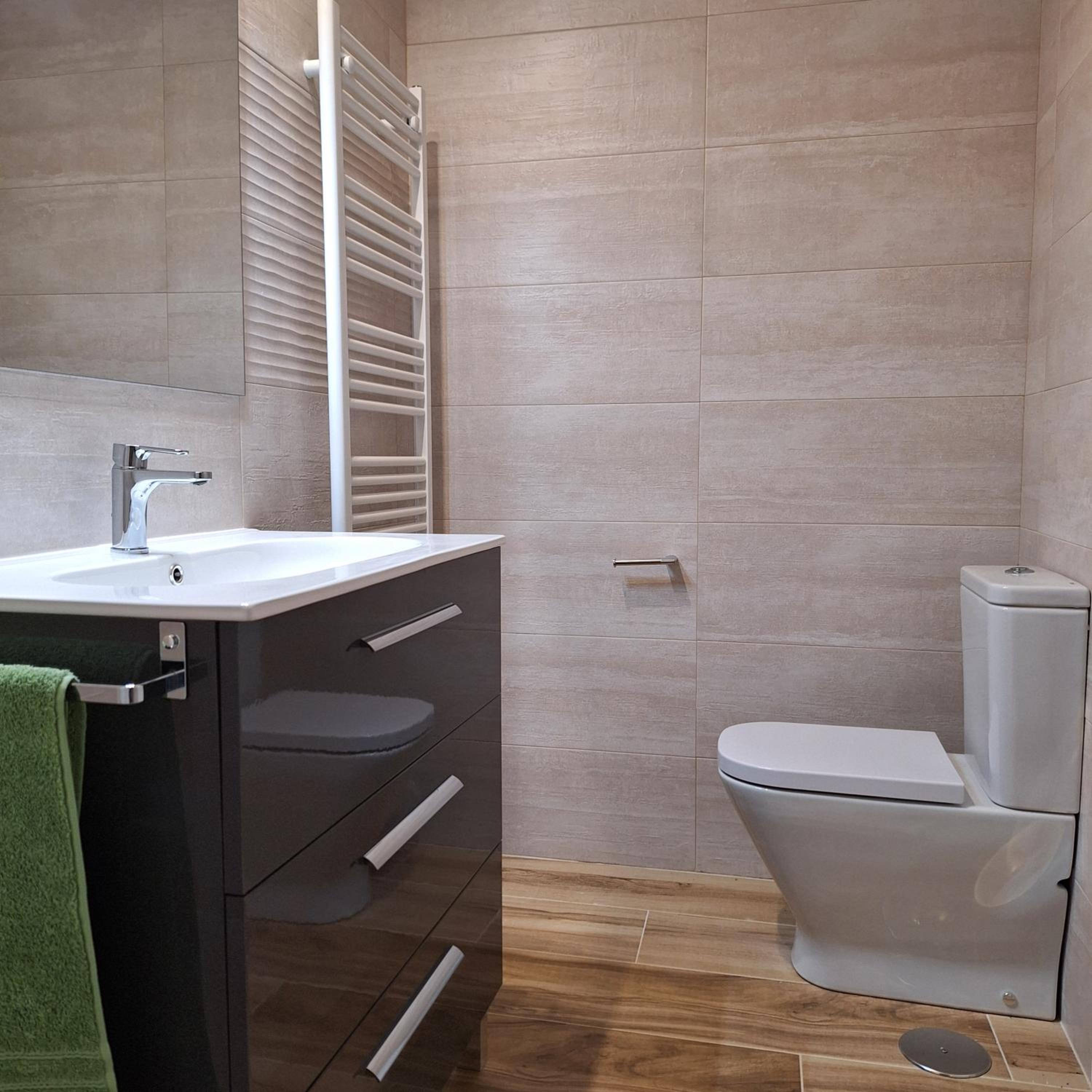 Double Room with Private Bathroom photo 2