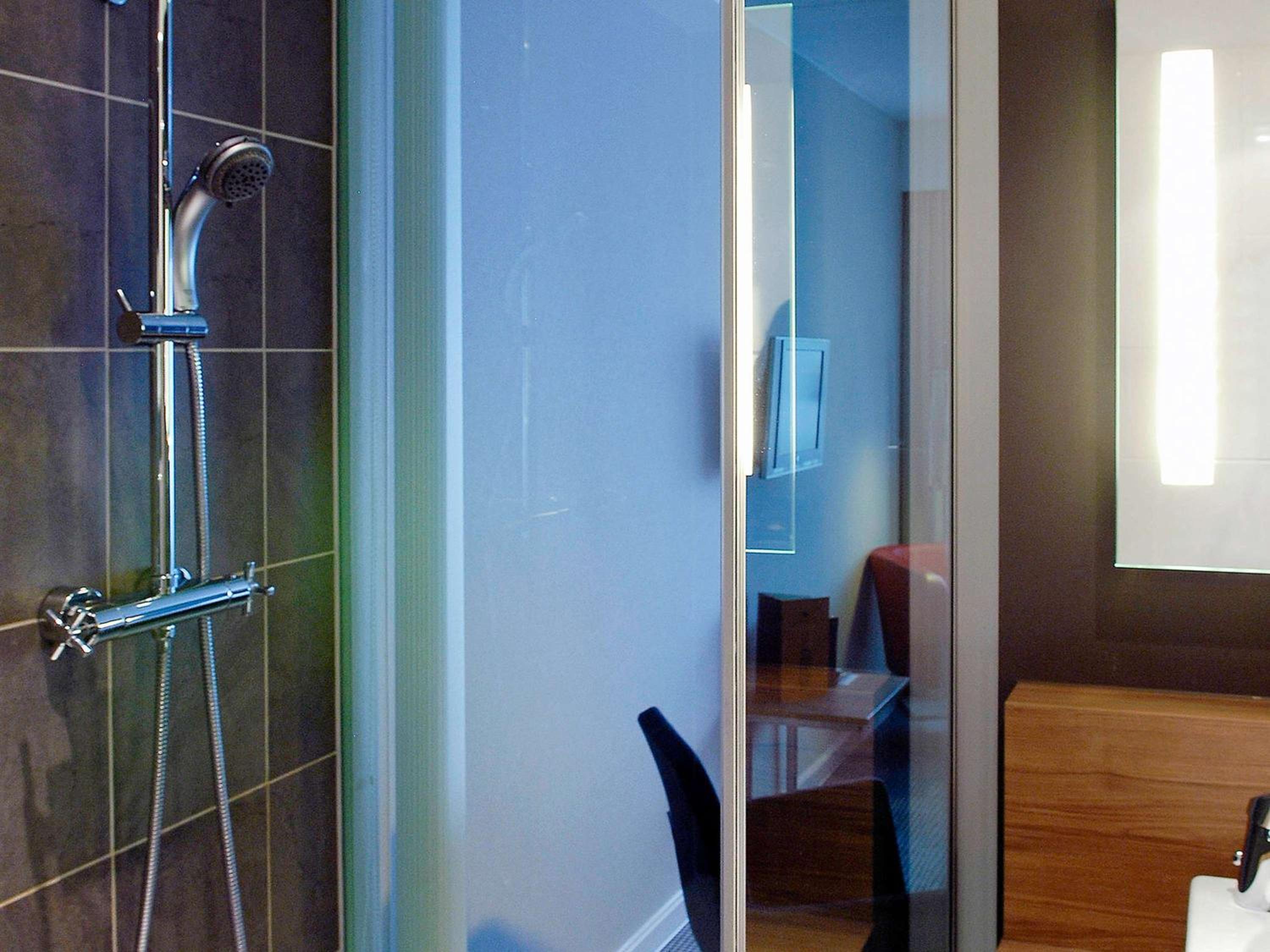 Tribe Essential Twin Room - Photo 12