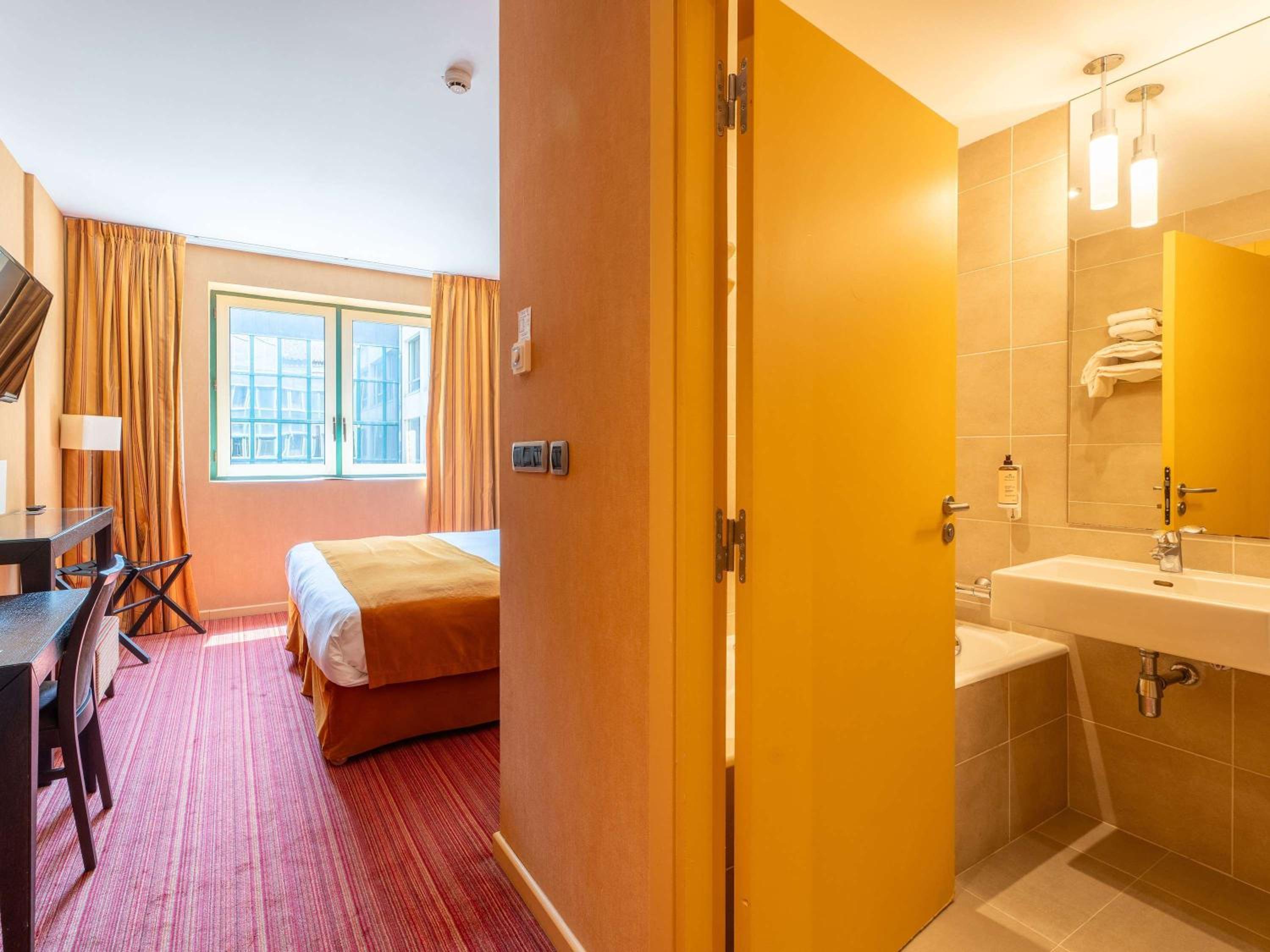 Classic Double Room - Photo 4