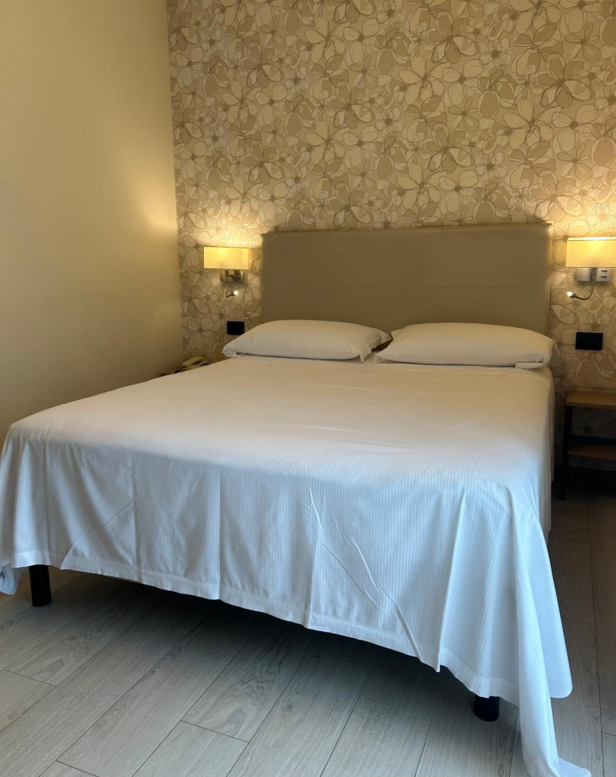 Junior Suite - Photo 1