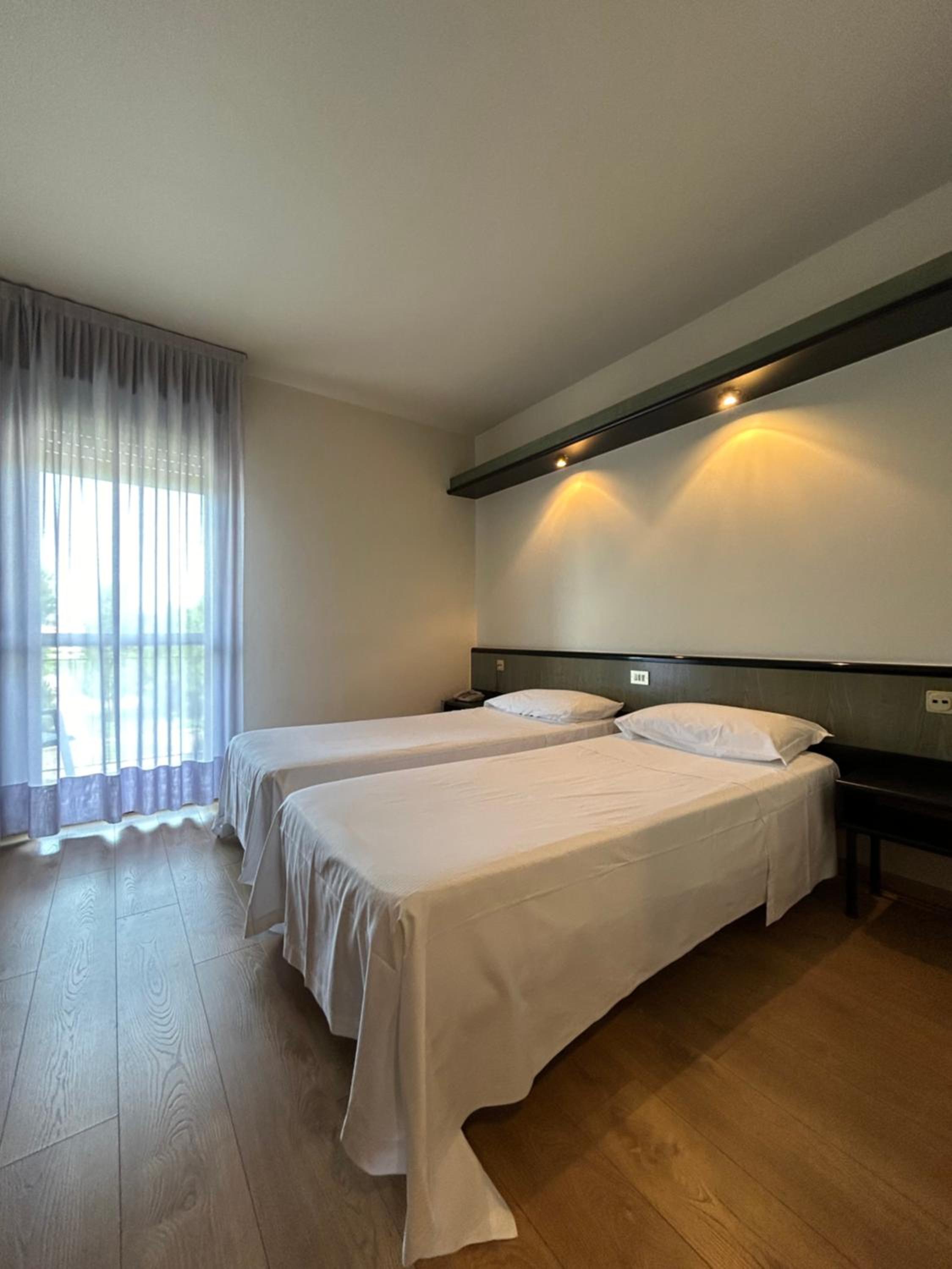 Standard Double or Twin Room with Balcony - Photo 1